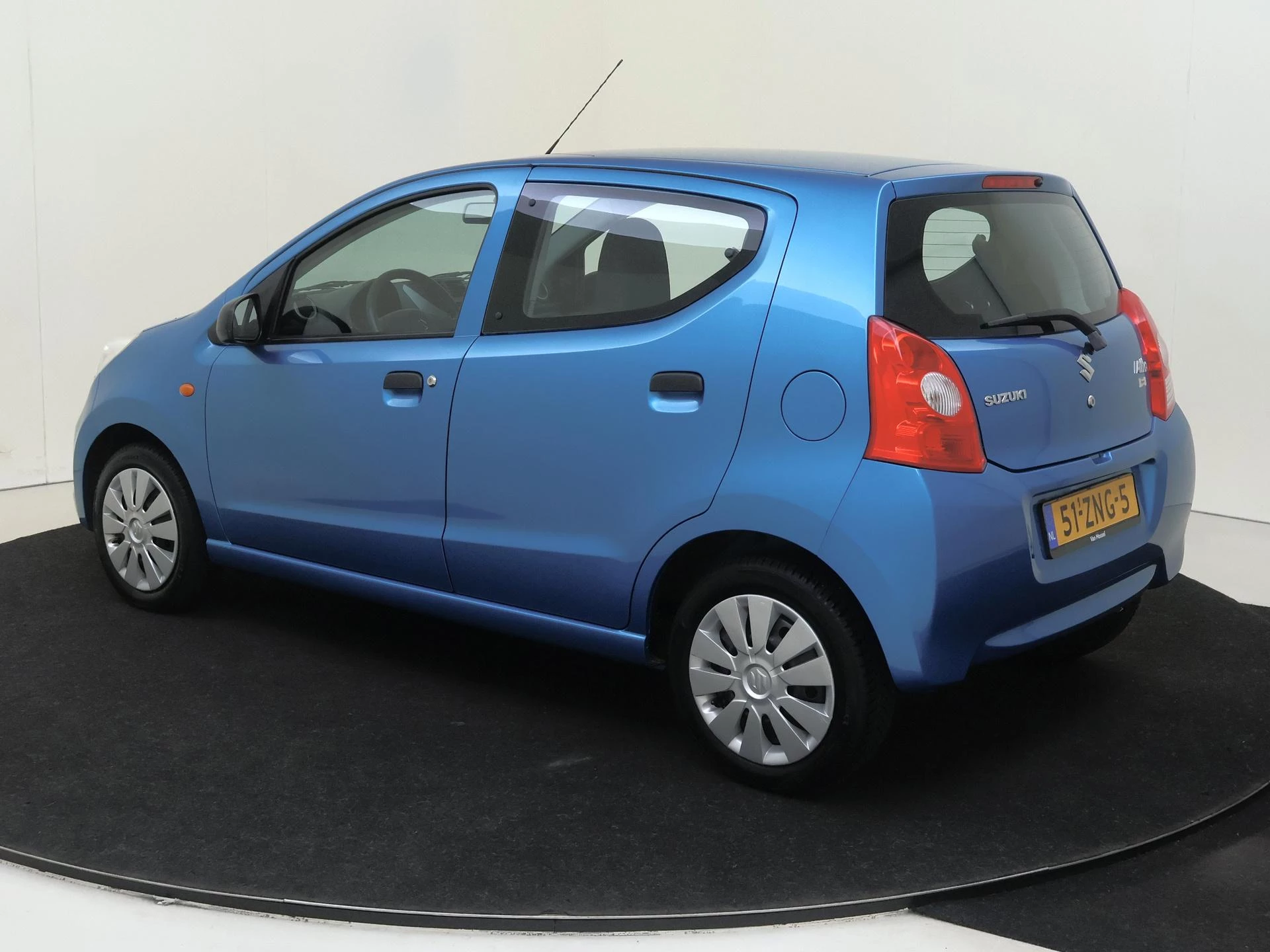 Suzuki Alto met kenteken 52100 – autofoto 4