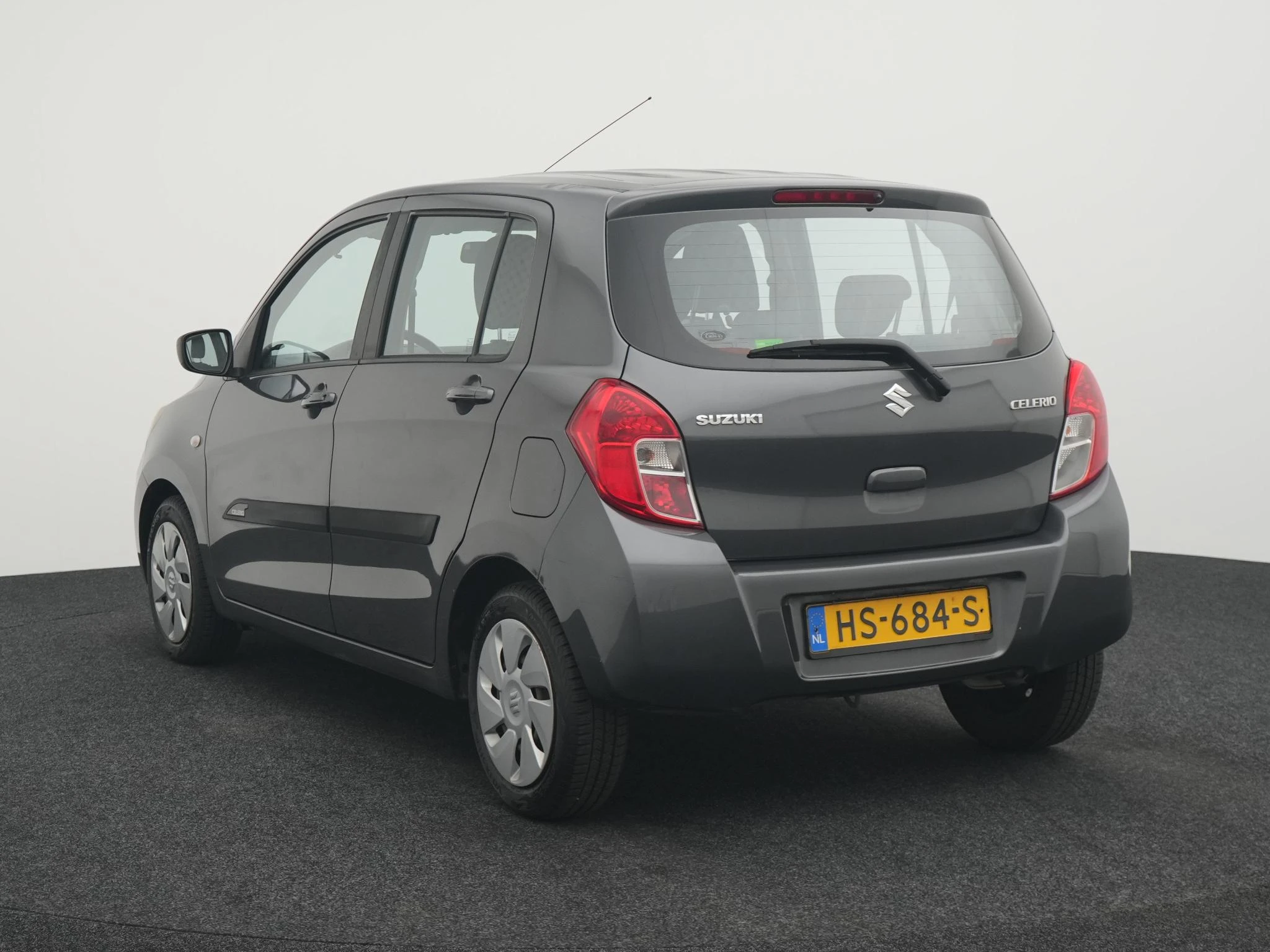 Suzuki Celerio met kenteken 41100 – autofoto 4