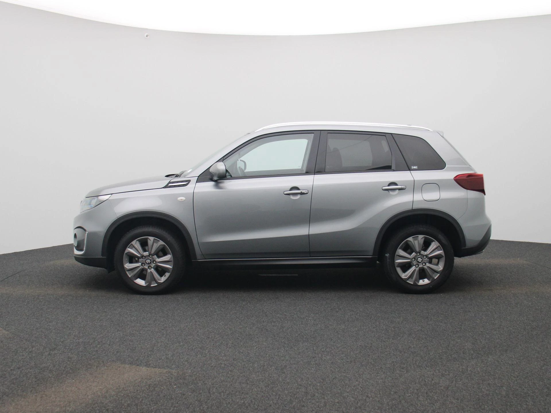 Suzuki GrandVitara – autofoto 5