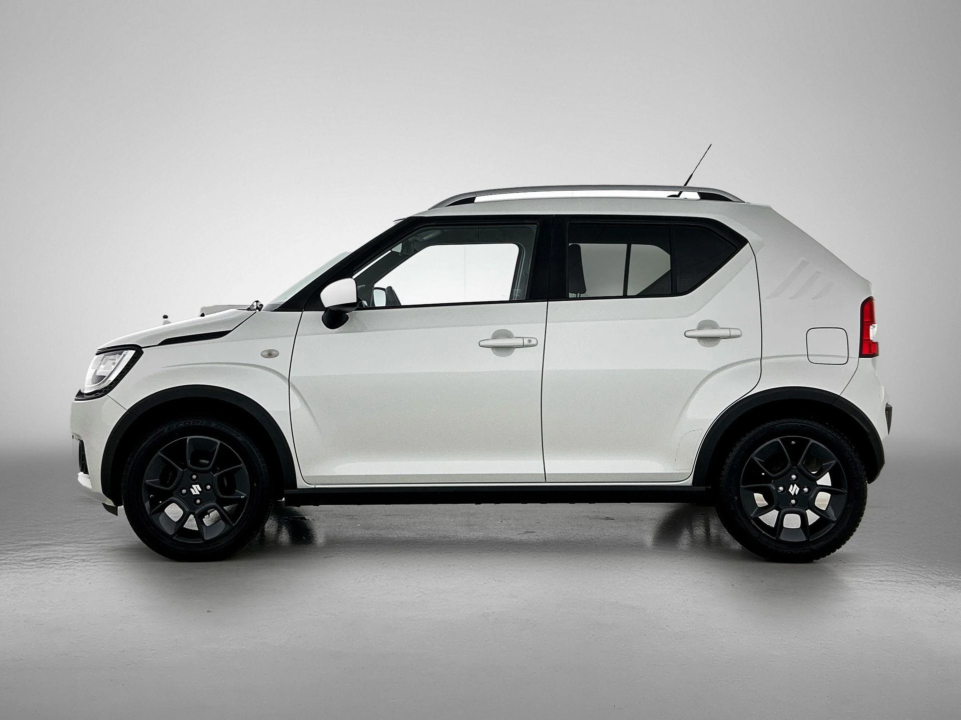 Suzuki Ignis met kenteken 49100 – autofoto 4