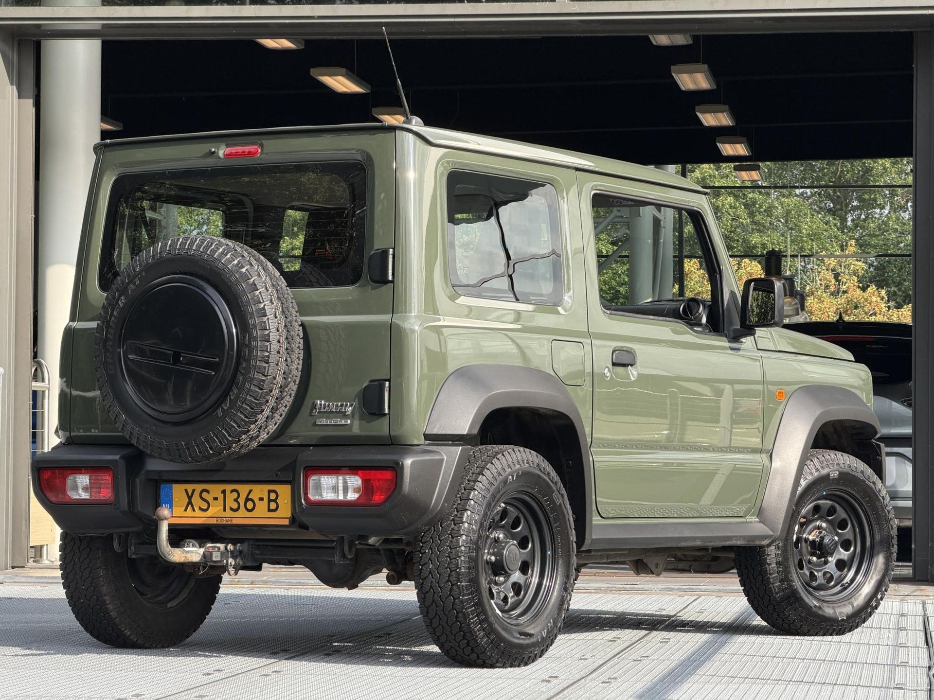 Suzuki Jimny met kenteken XS-136-B – autofoto 2