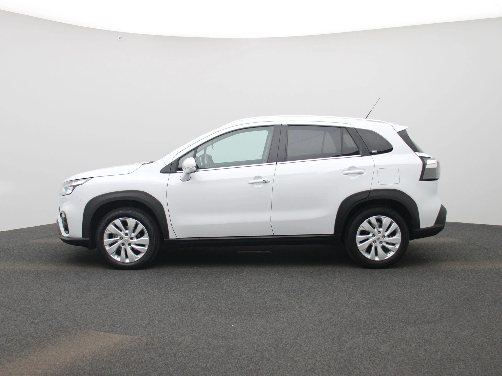 Suzuki S-Cross met kenteken S-100-ZZ – autofoto 5