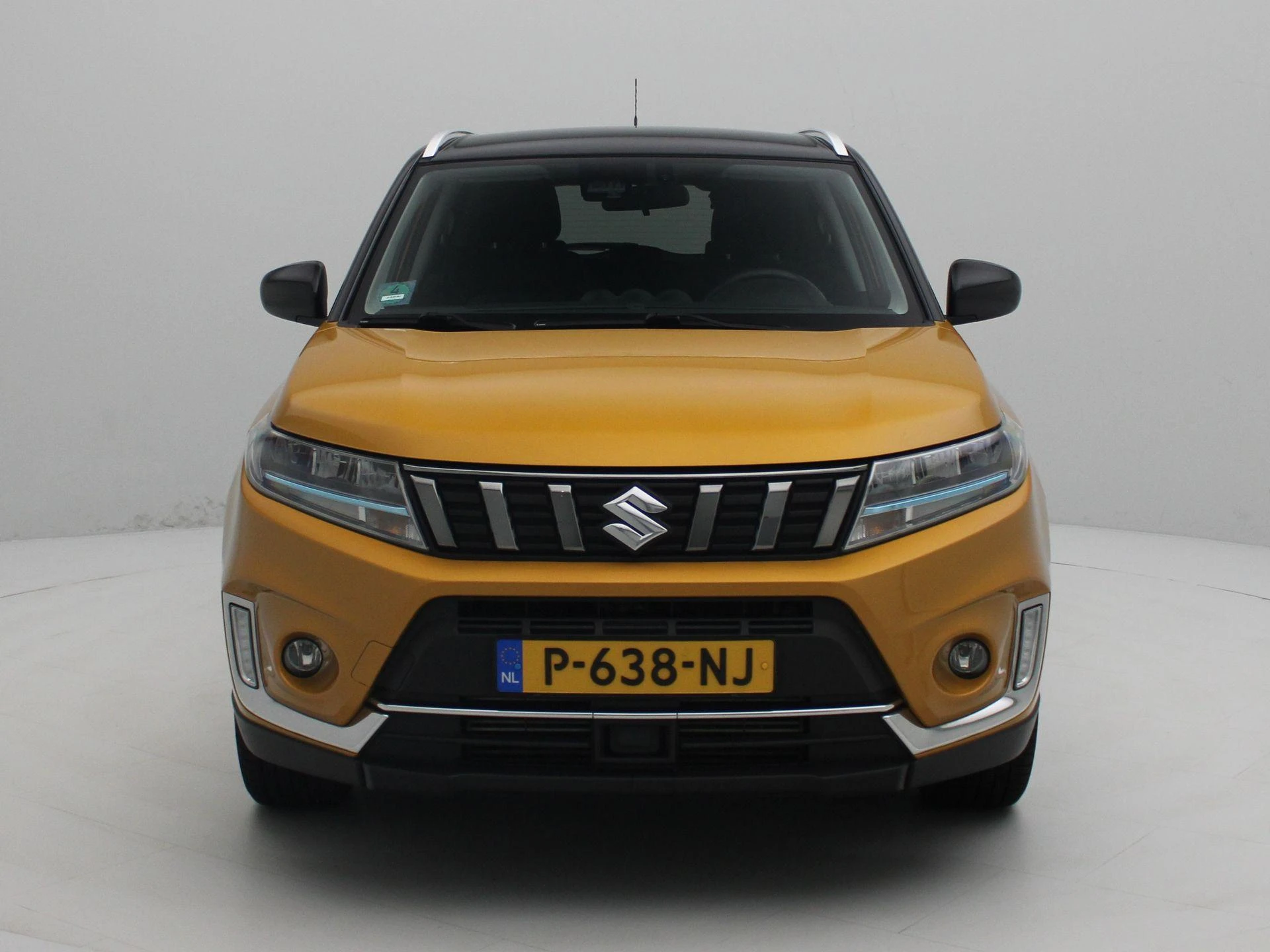 Suzuki Vitara met kenteken P-638-NJ – autofoto 4