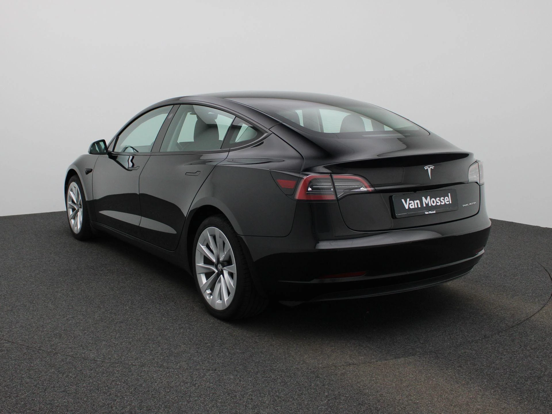 Tesla Model3 – autofoto 3