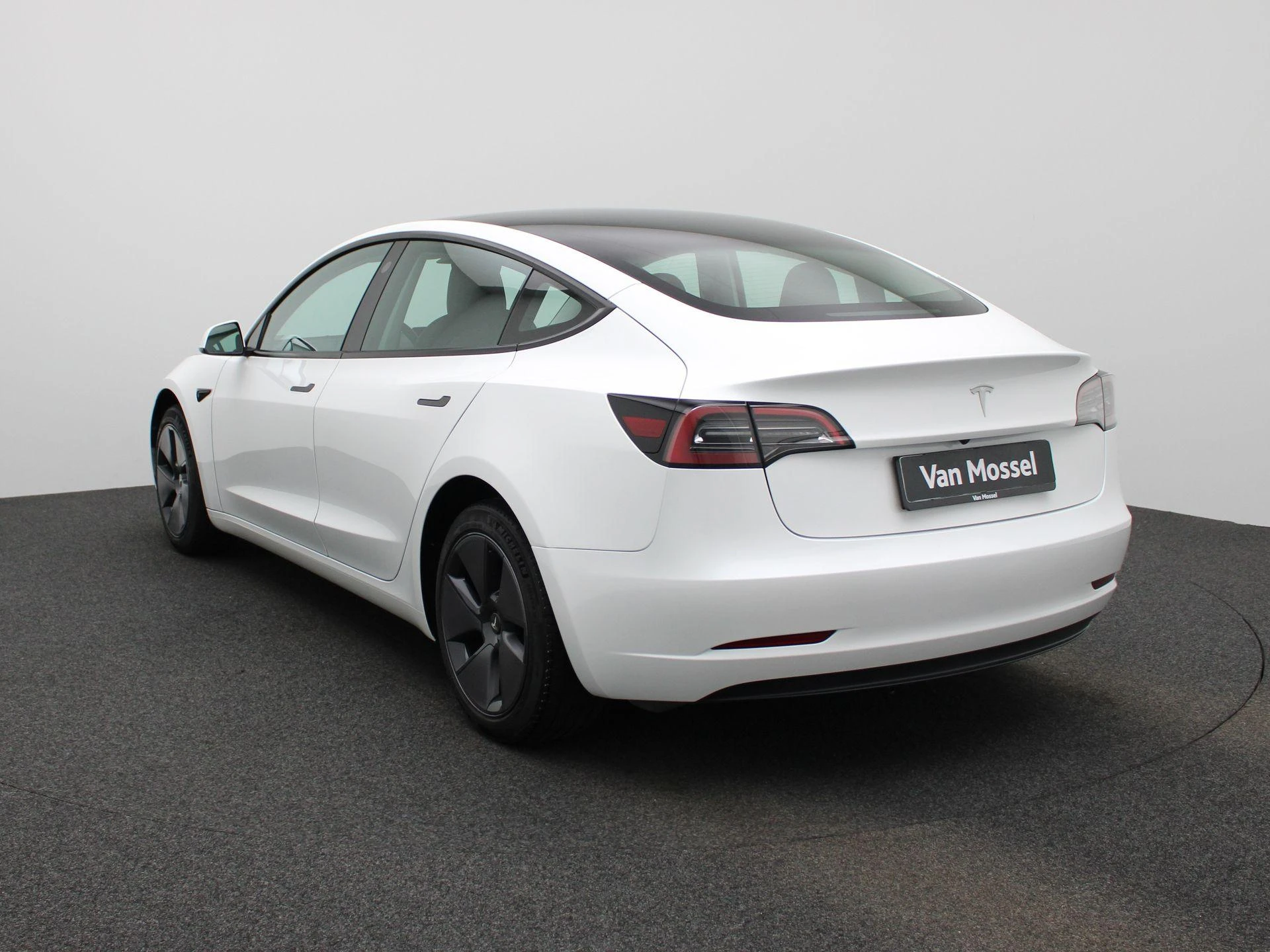 Tesla Model3 – autofoto 3