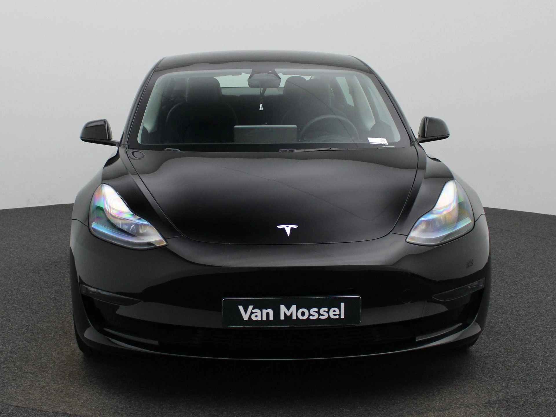 Tesla Model3 – autofoto 4