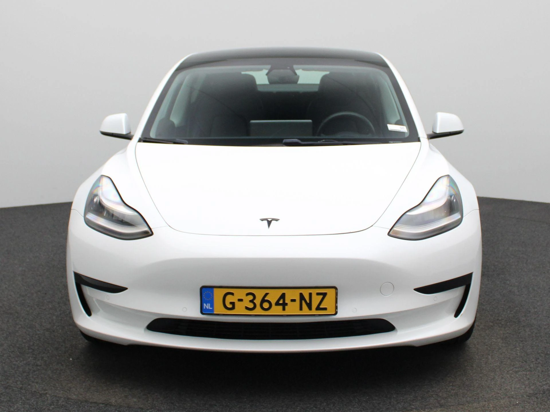 Tesla Model3 – autofoto 4