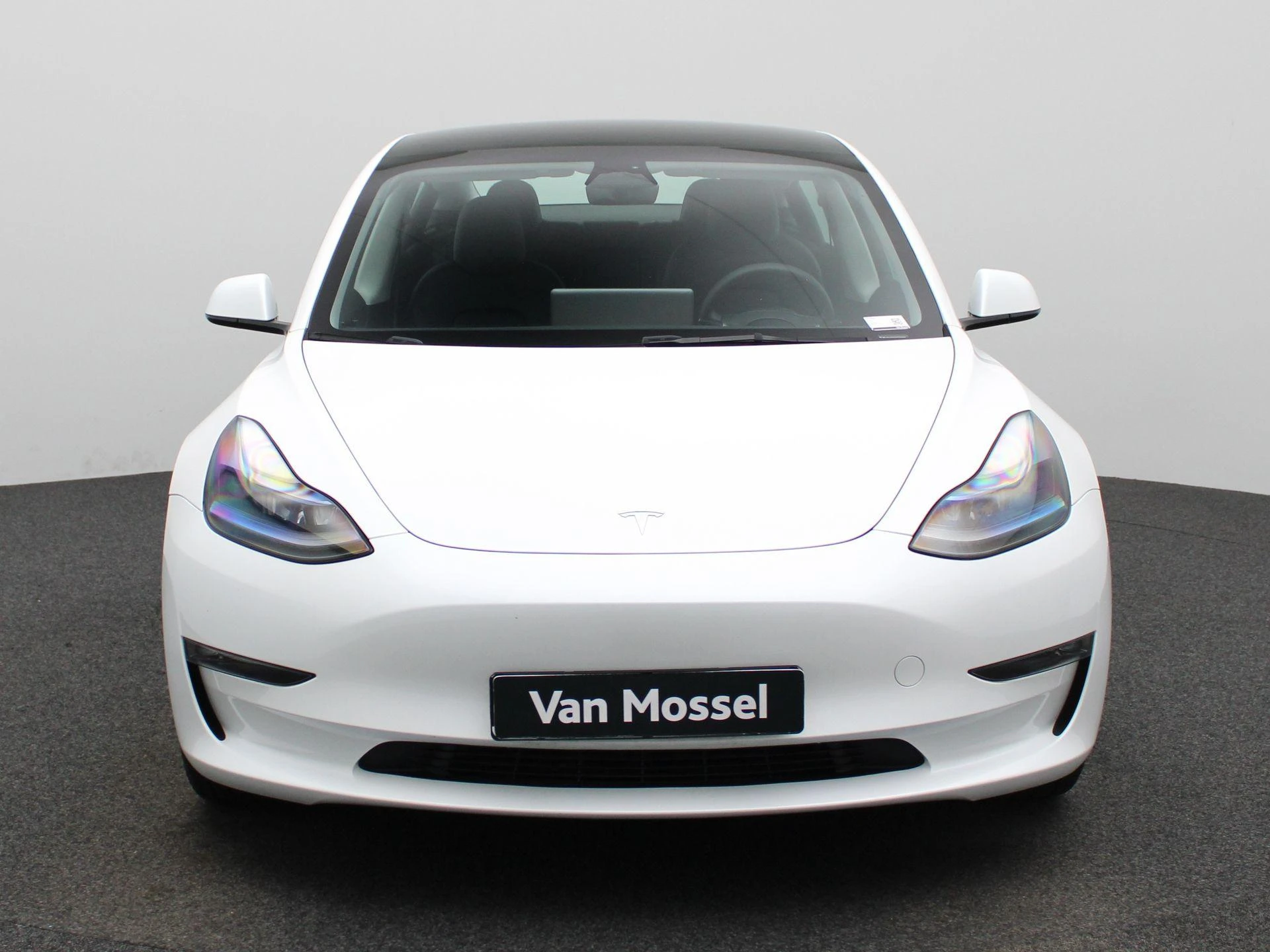 Tesla Model3 – autofoto 4