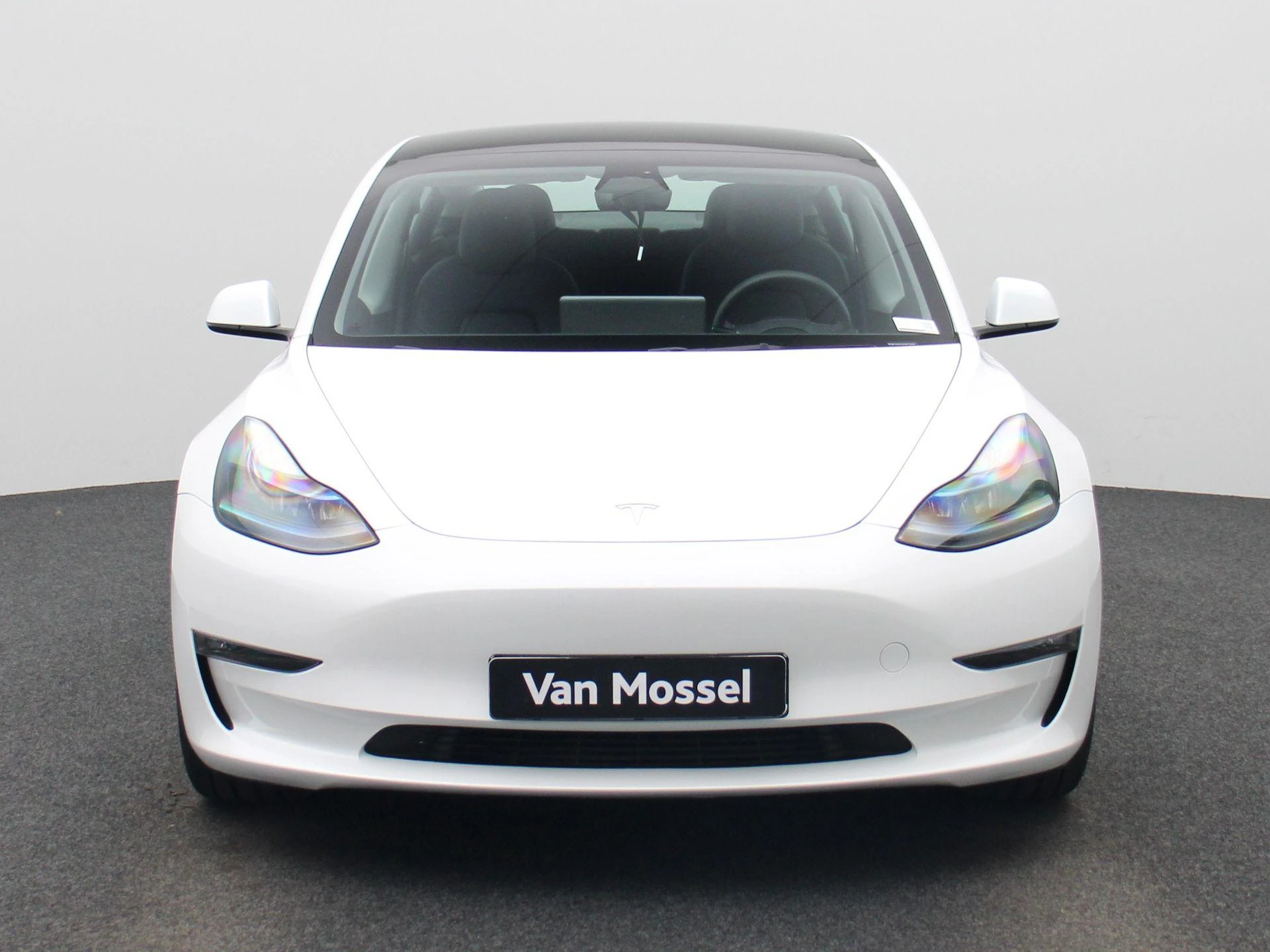 Tesla Model3 – autofoto 4