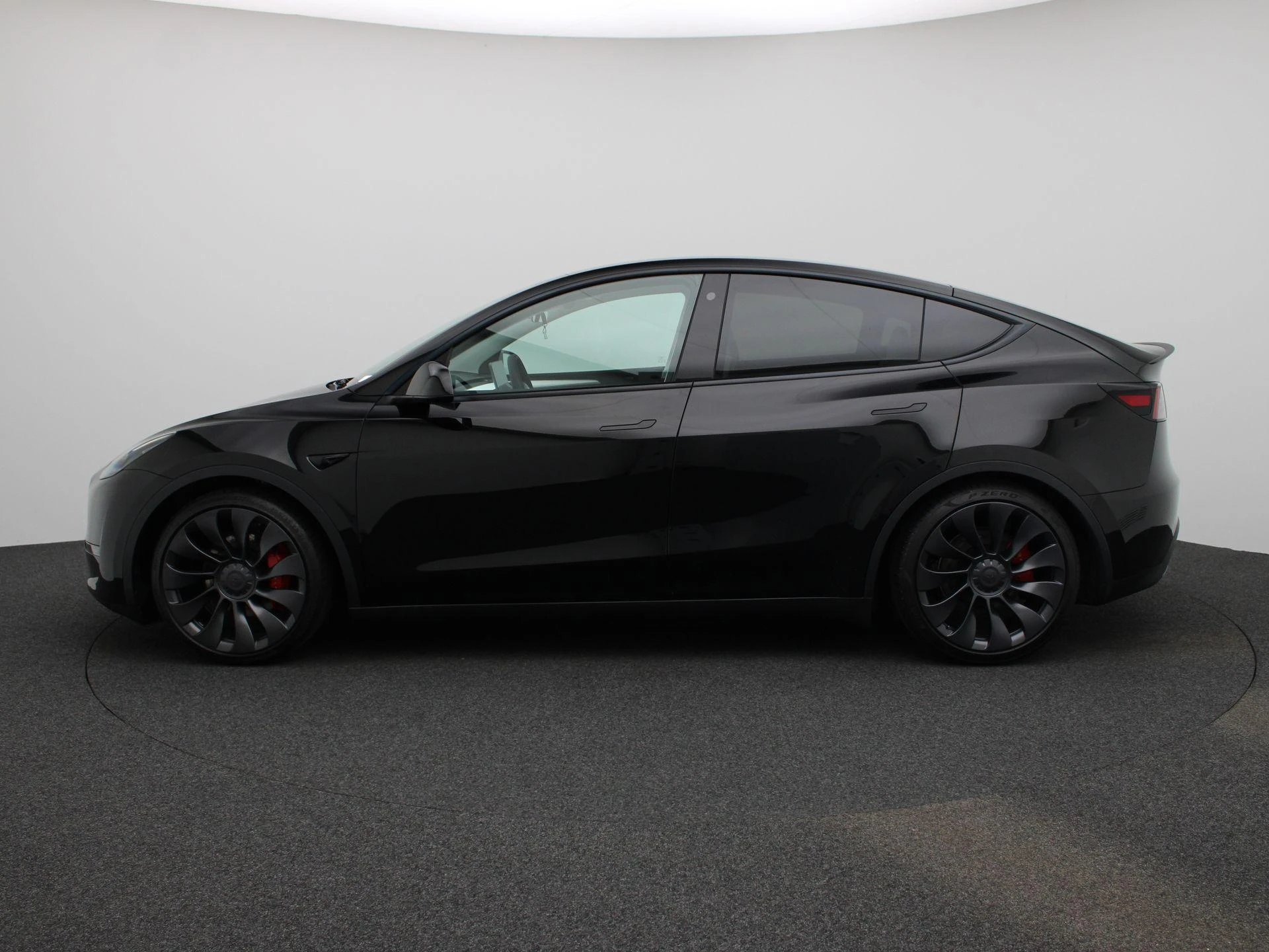 Tesla ModelY – autofoto 5