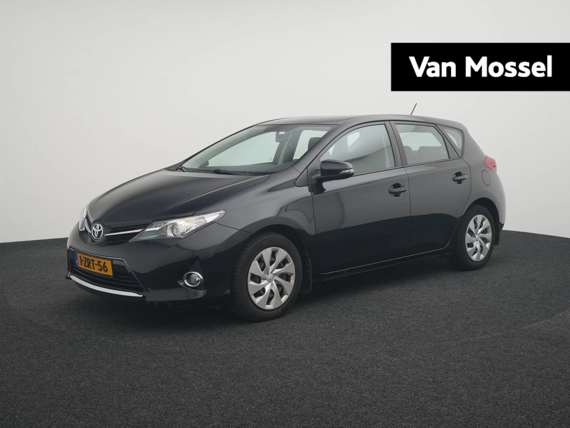 Toyota Auris met kenteken 79100 – autofoto 2