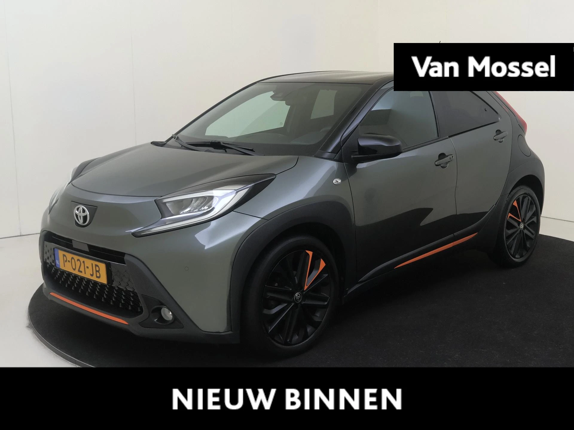 Toyota Aygo met kenteken P-021-JB – autofoto 2