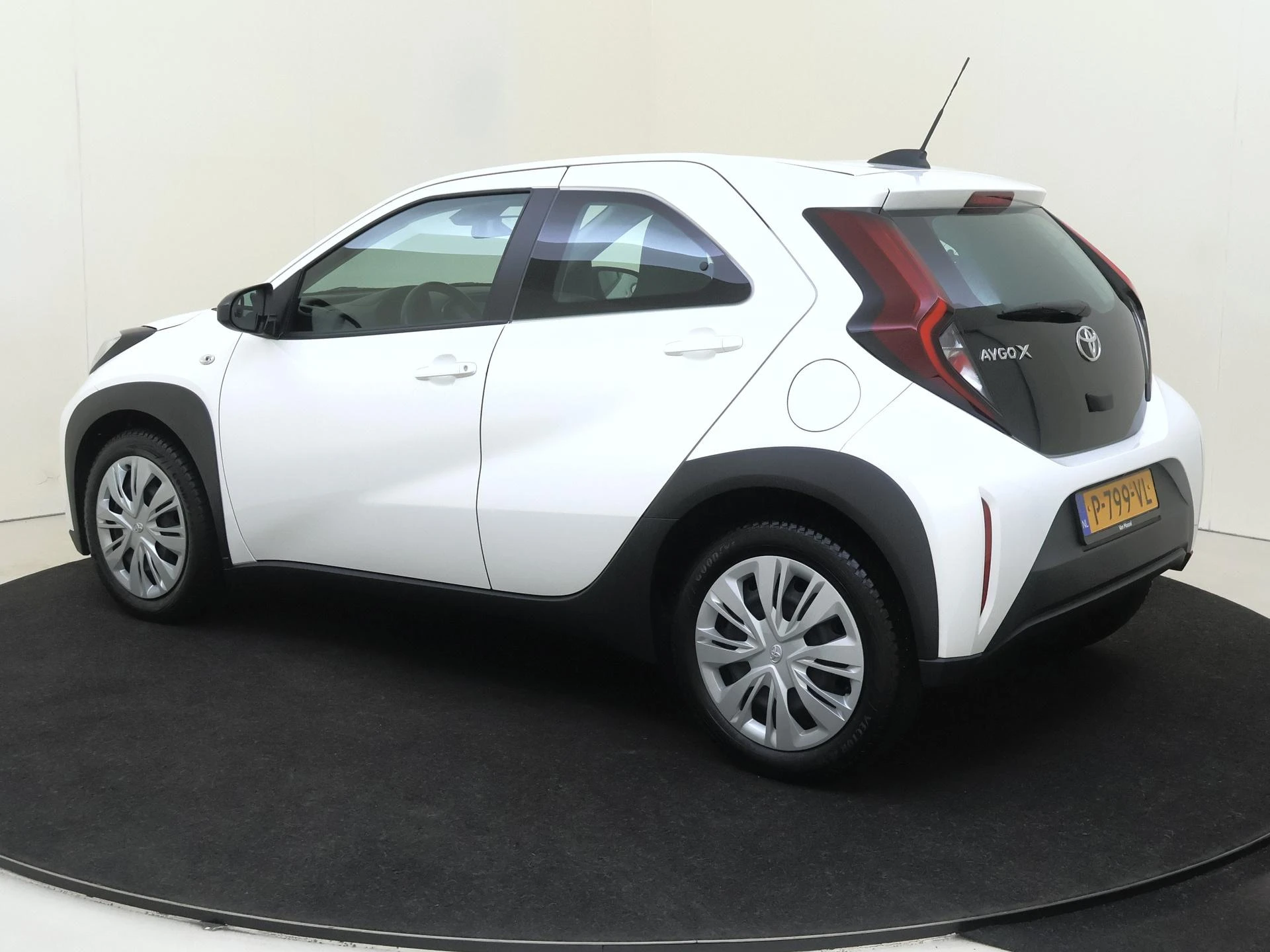 Toyota Aygo met kenteken P-799-VL – autofoto 5