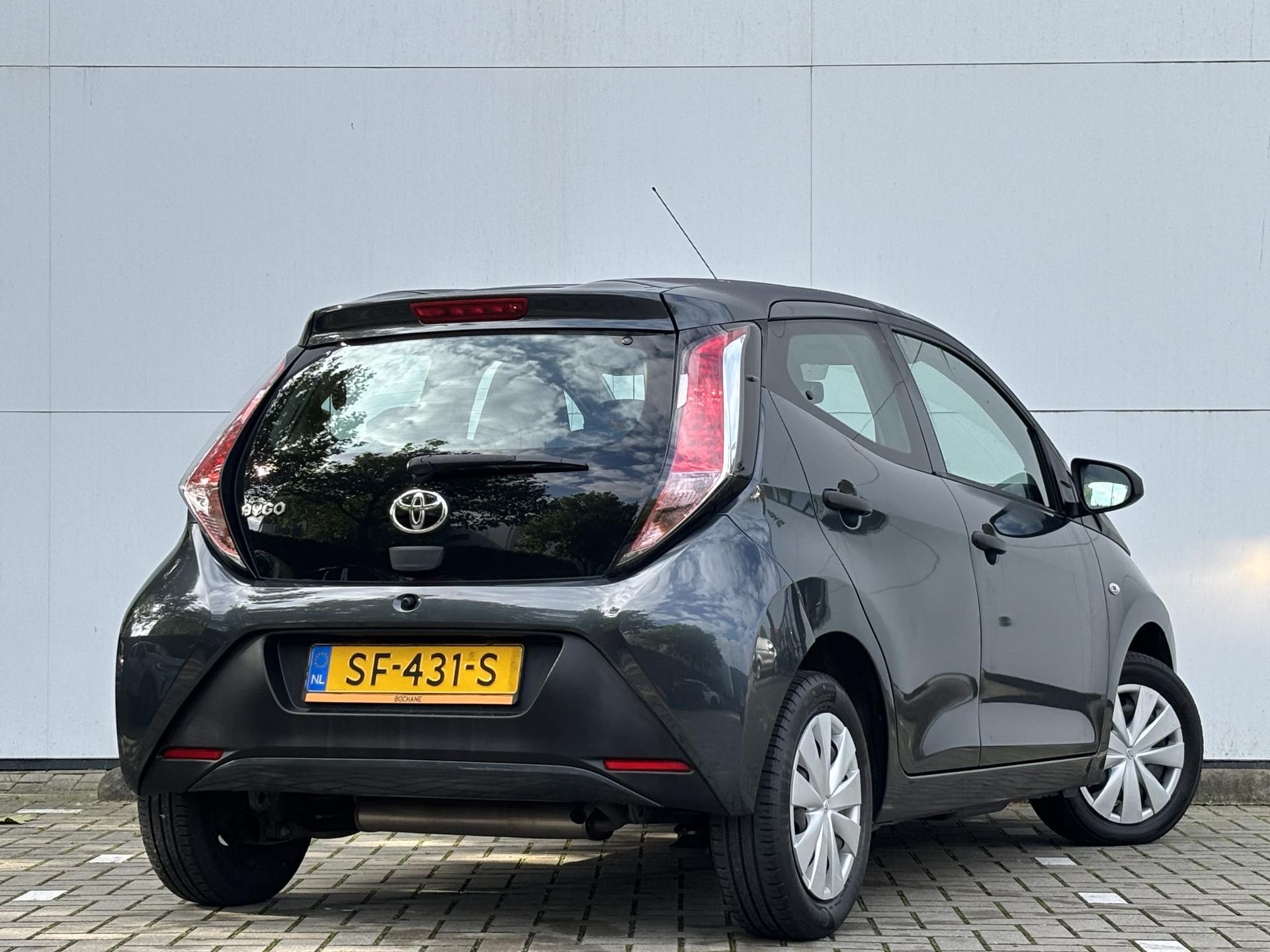 Toyota Aygo met kenteken SF-431-S – autofoto 2