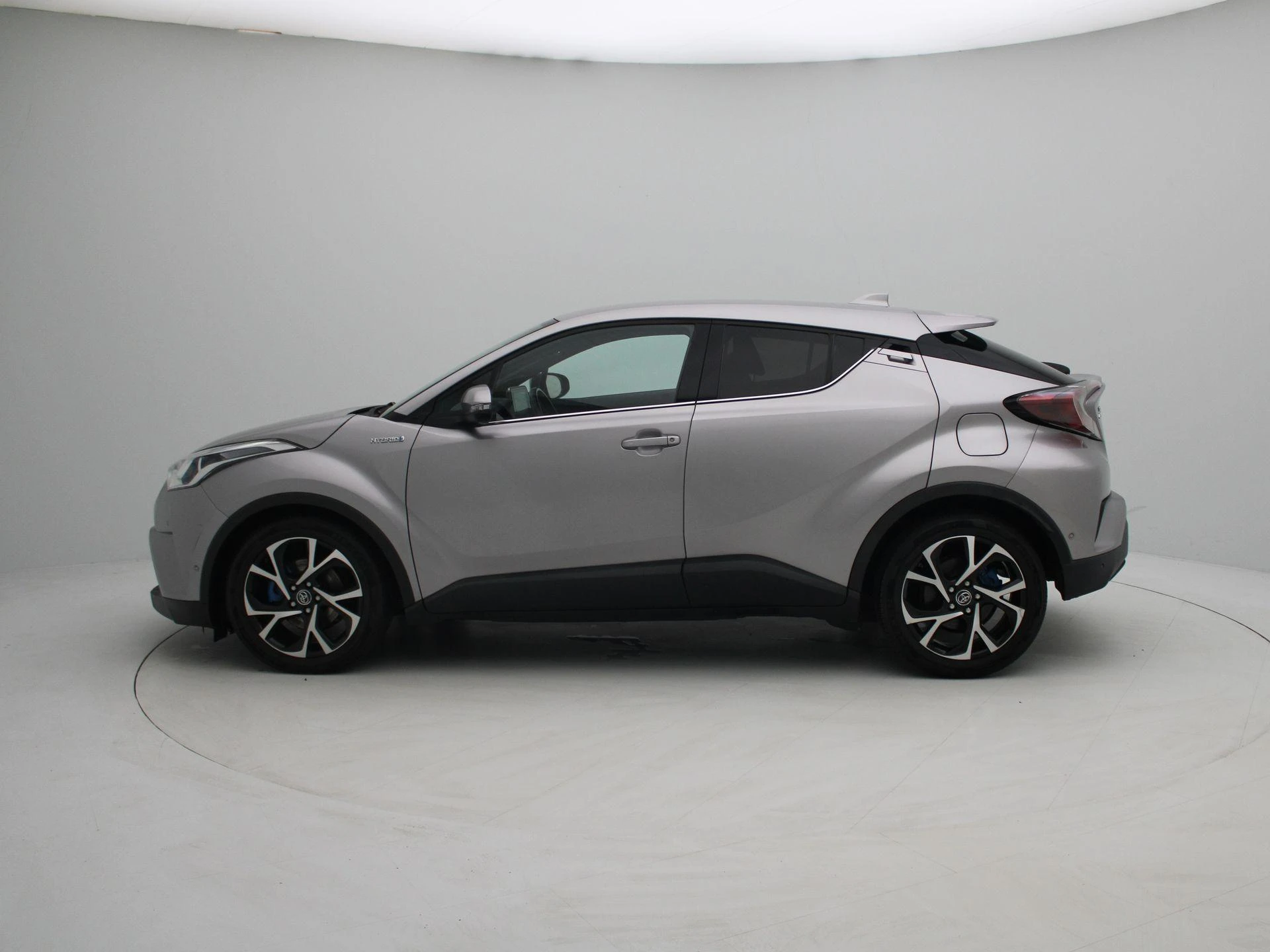 Toyota C-HR met kenteken 34100 – autofoto 5