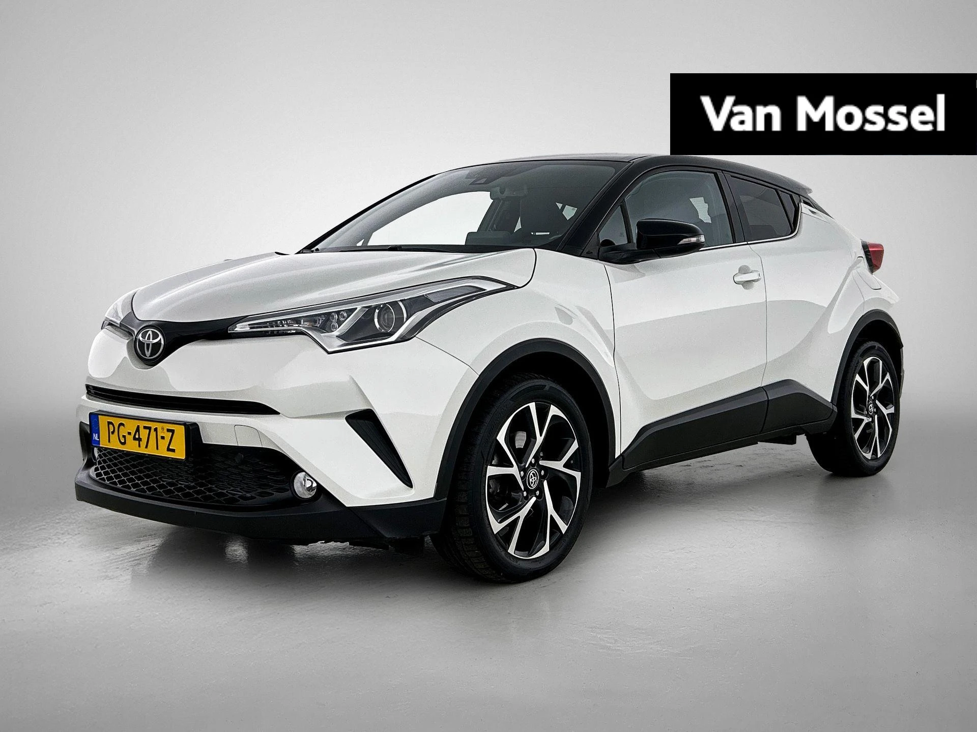 Toyota C-HR met kenteken 60100 – autofoto 2
