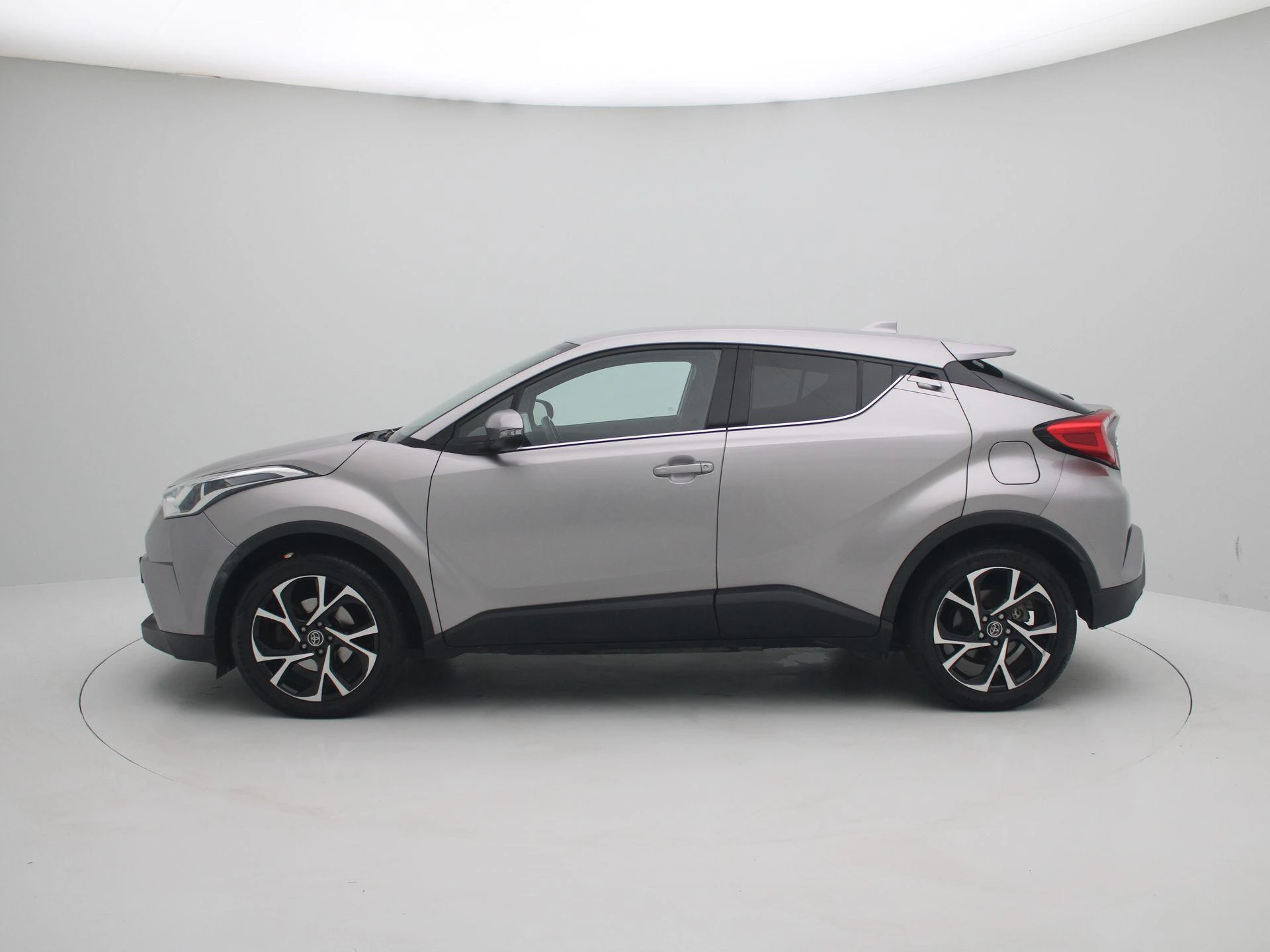 Toyota C-HR met kenteken 61100 – autofoto 5