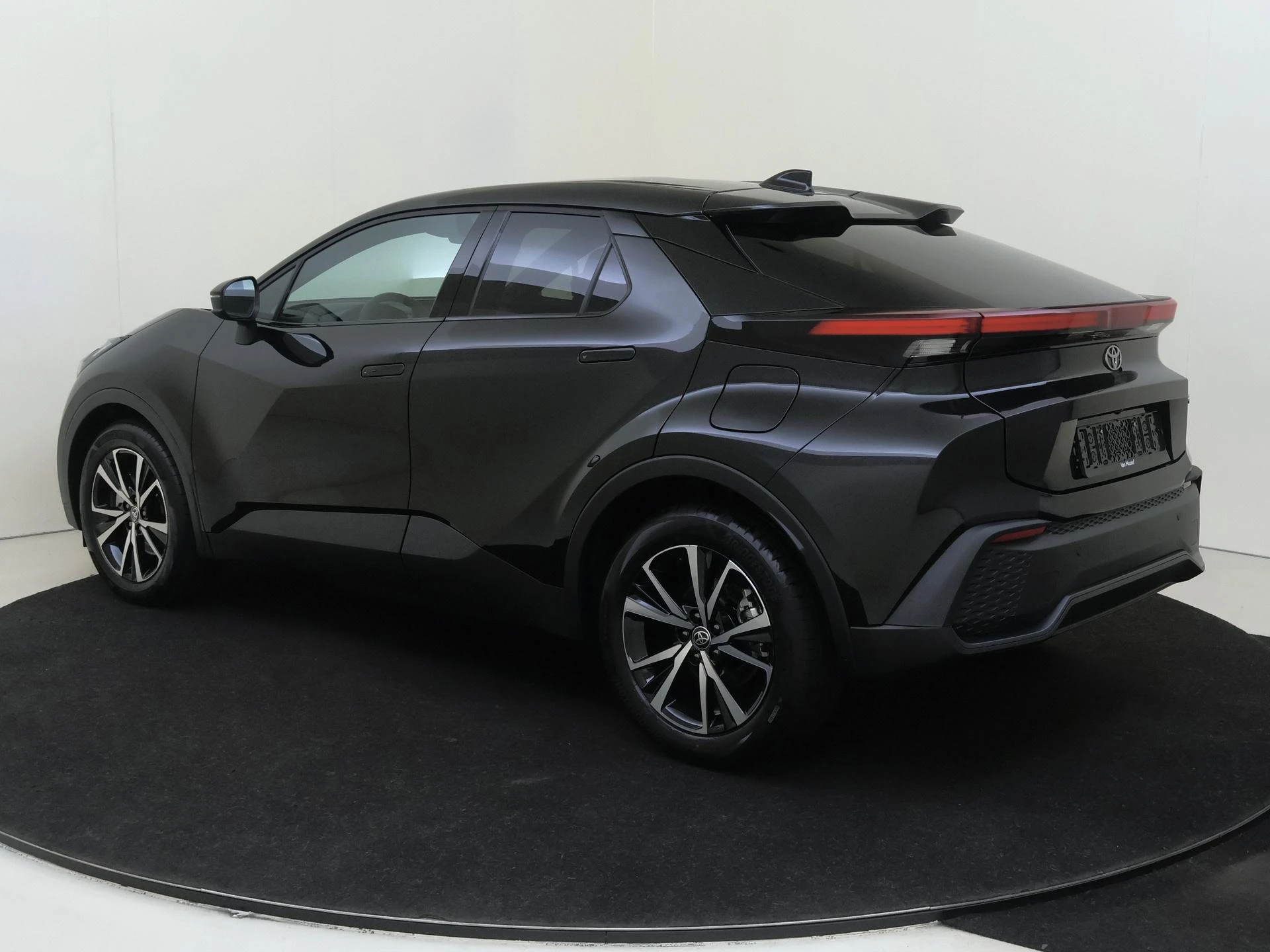 Toyota C-HR – autofoto 4