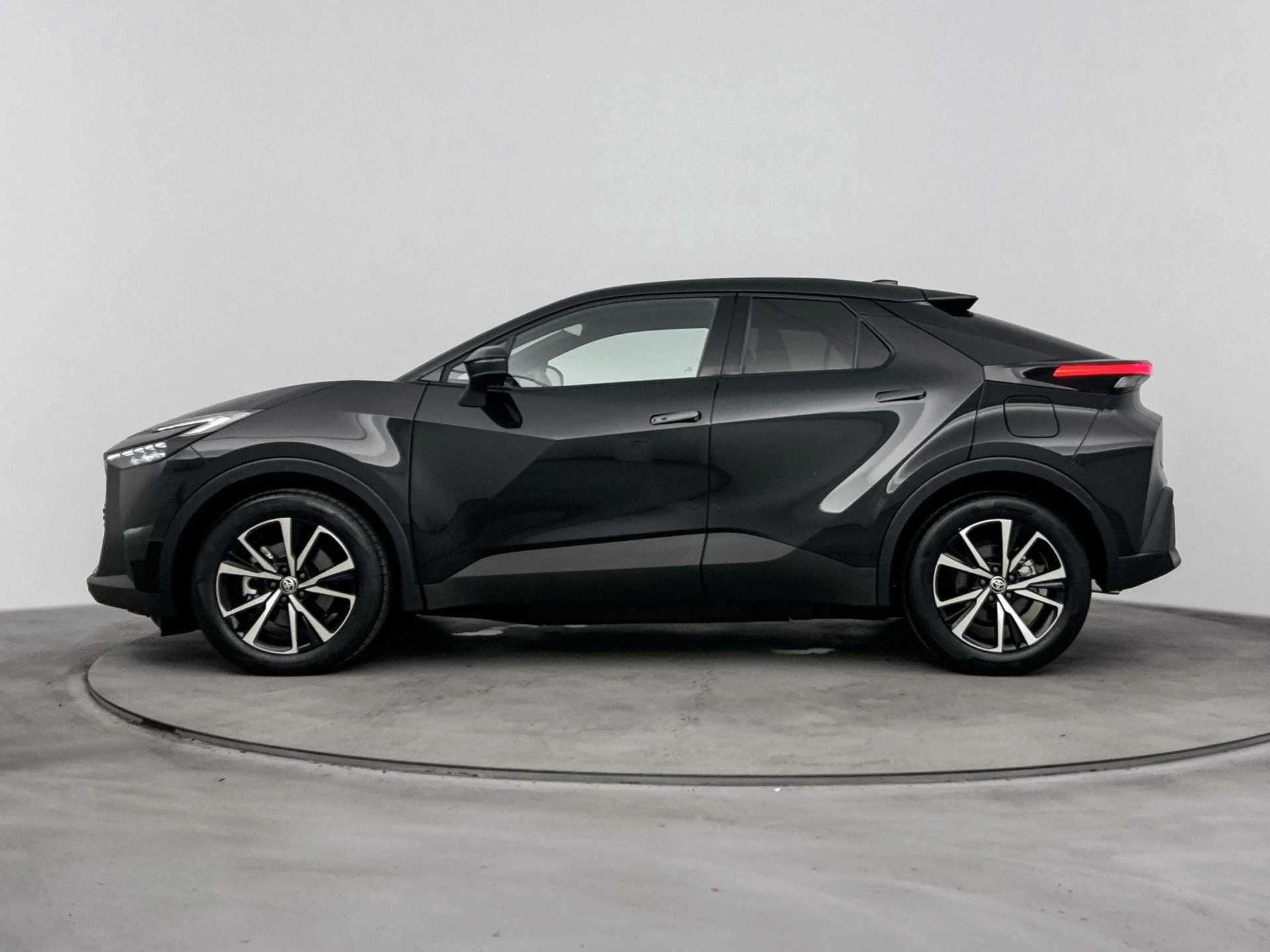 Toyota C-HR – autofoto 4