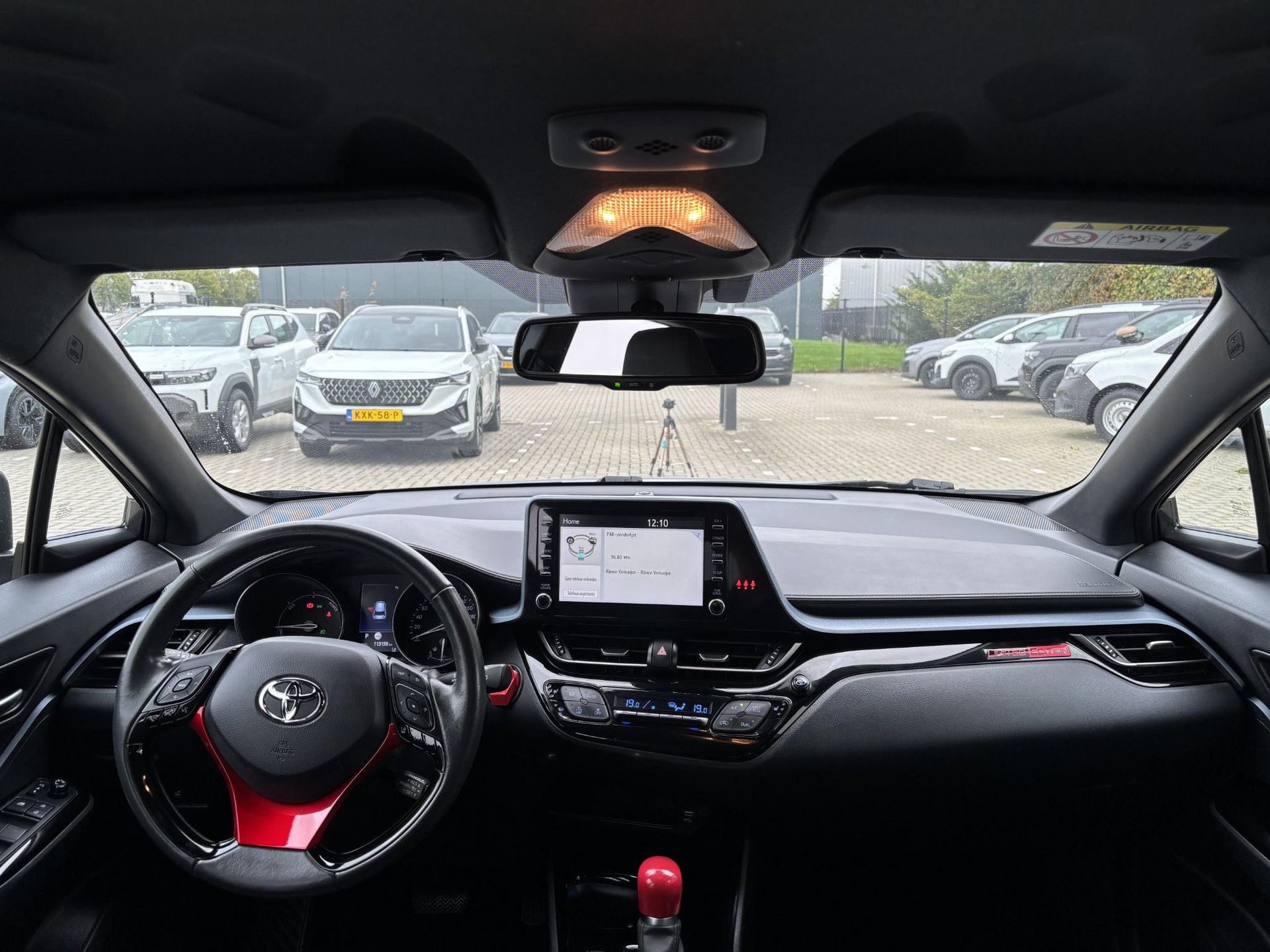 Toyota C-HR met kenteken P-519-ZT – autofoto 3