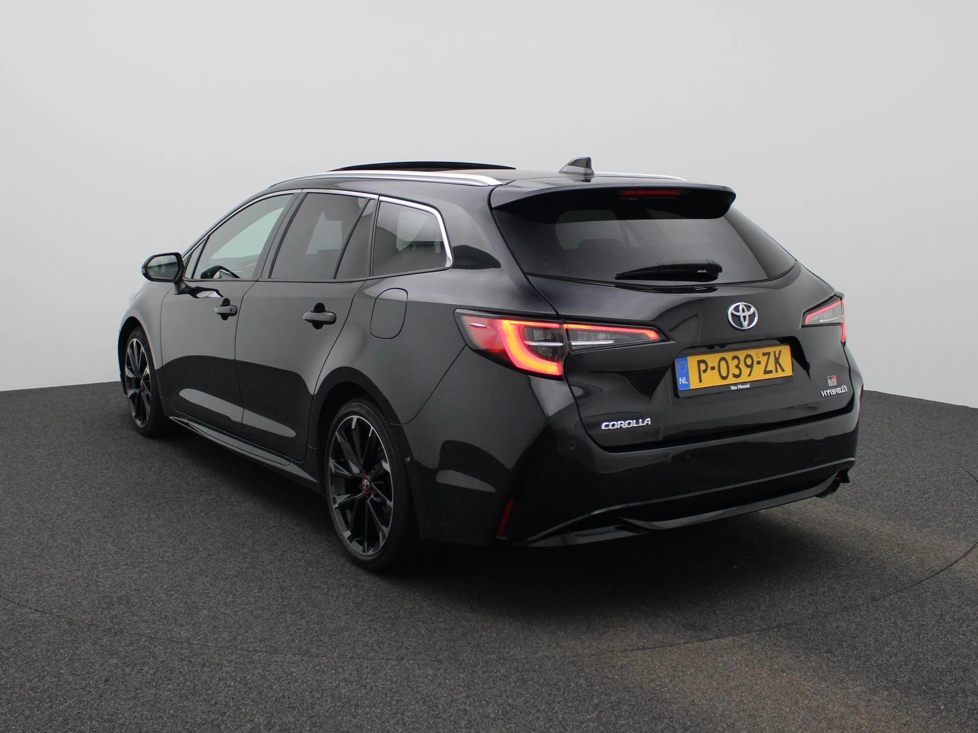 Toyota Corolla Touring – autofoto 3