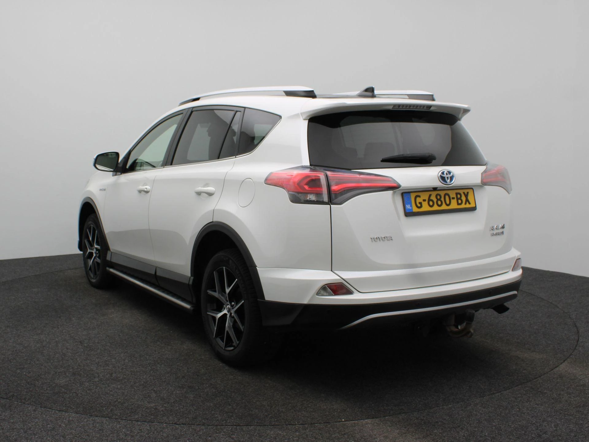 Toyota RAV4 met kenteken 49100 – autofoto 4