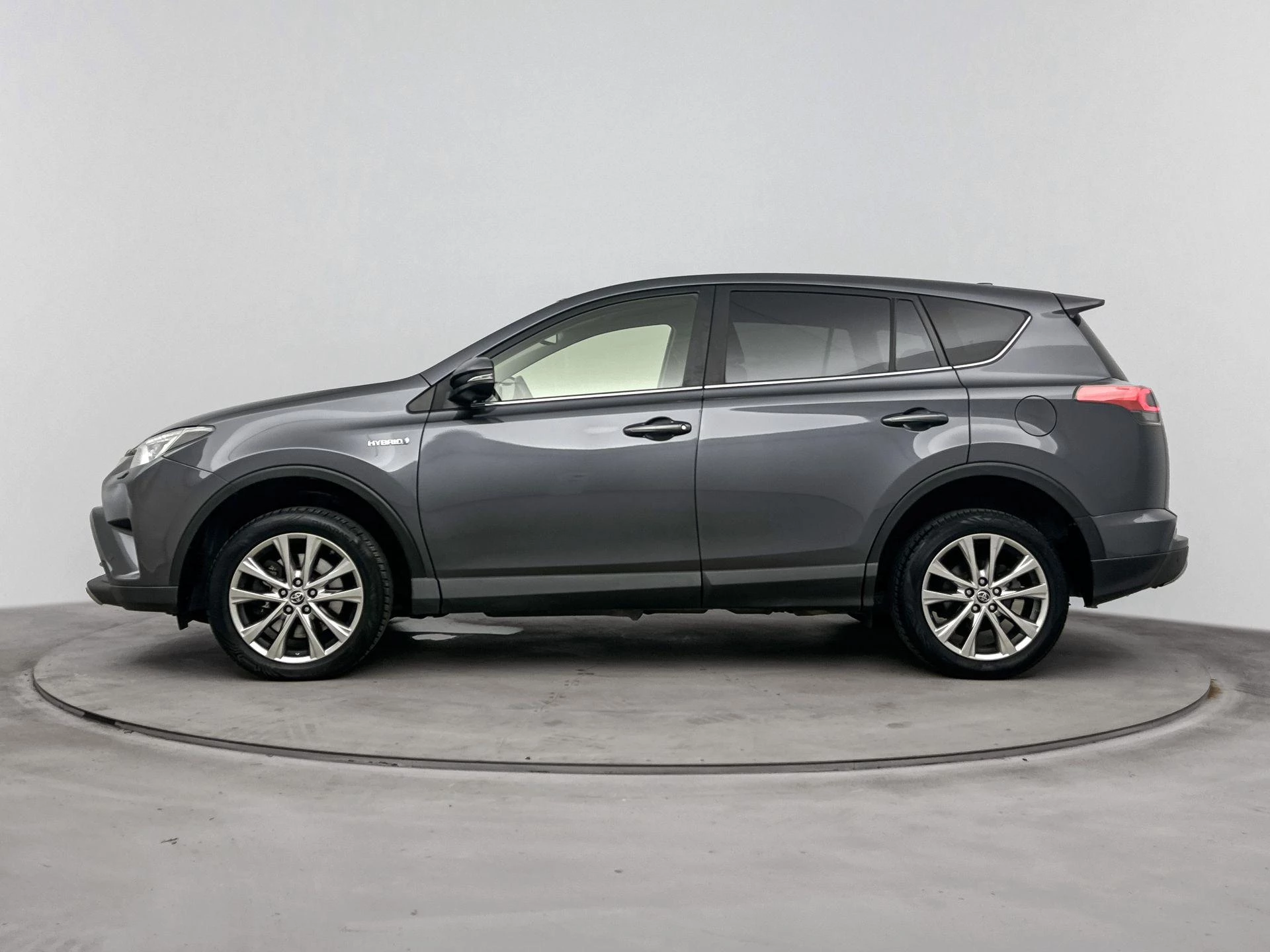 Toyota RAV4 met kenteken 49100 – autofoto 4