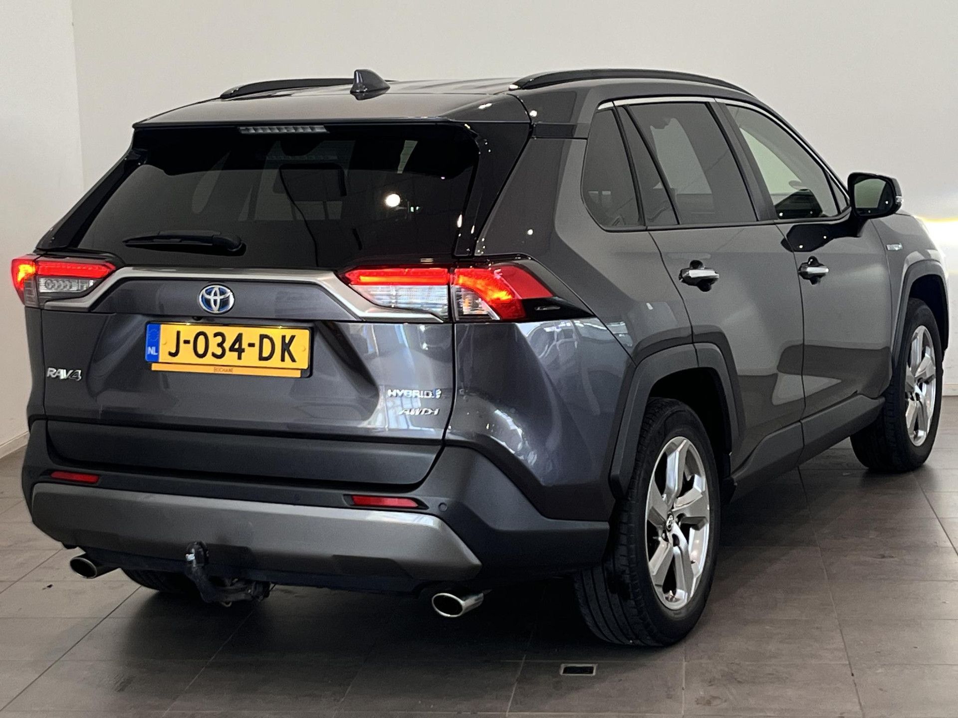 Toyota RAV4 met kenteken J-034-DK – autofoto 2