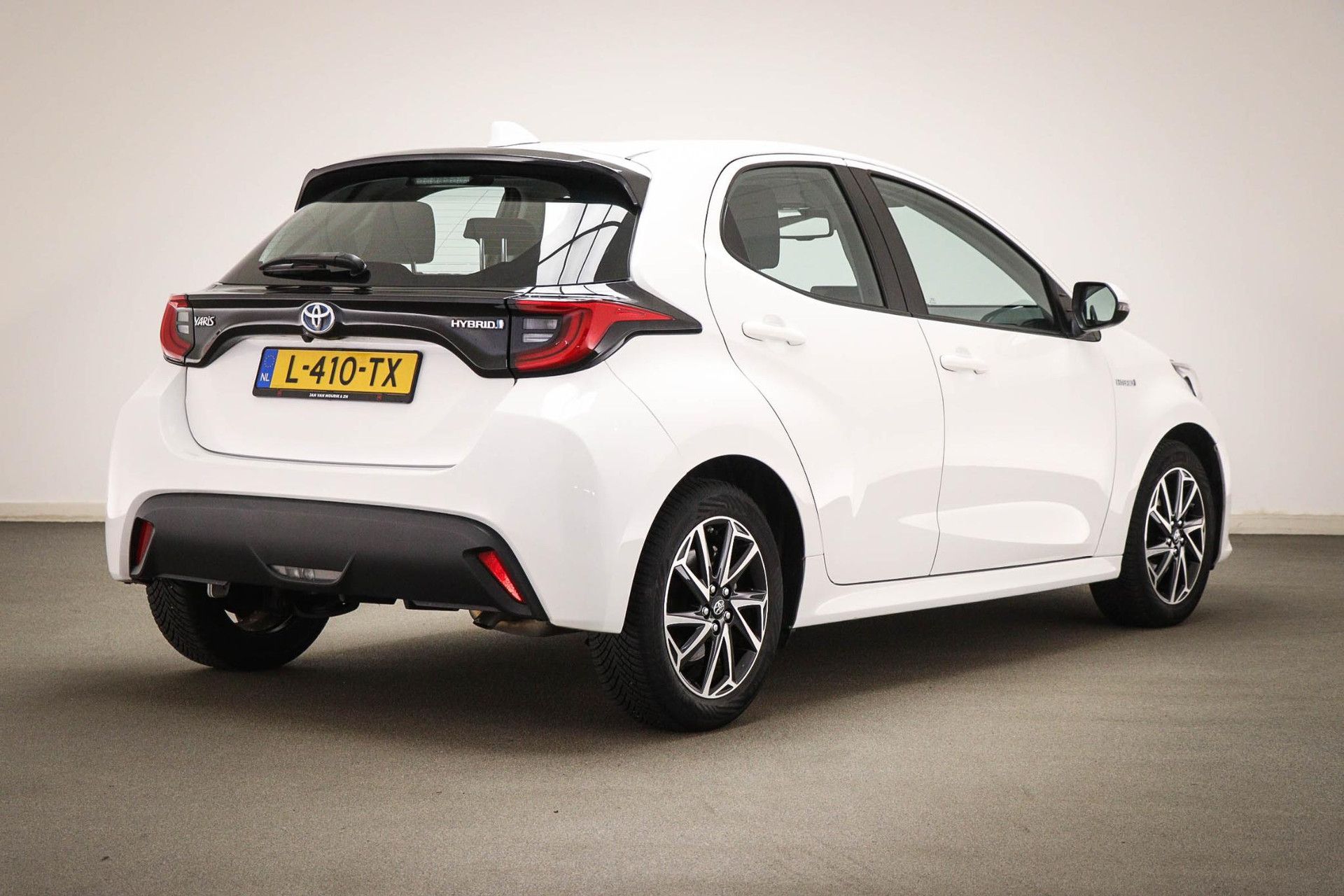 Toyota Yaris met kenteken L-410-TX – autofoto 2