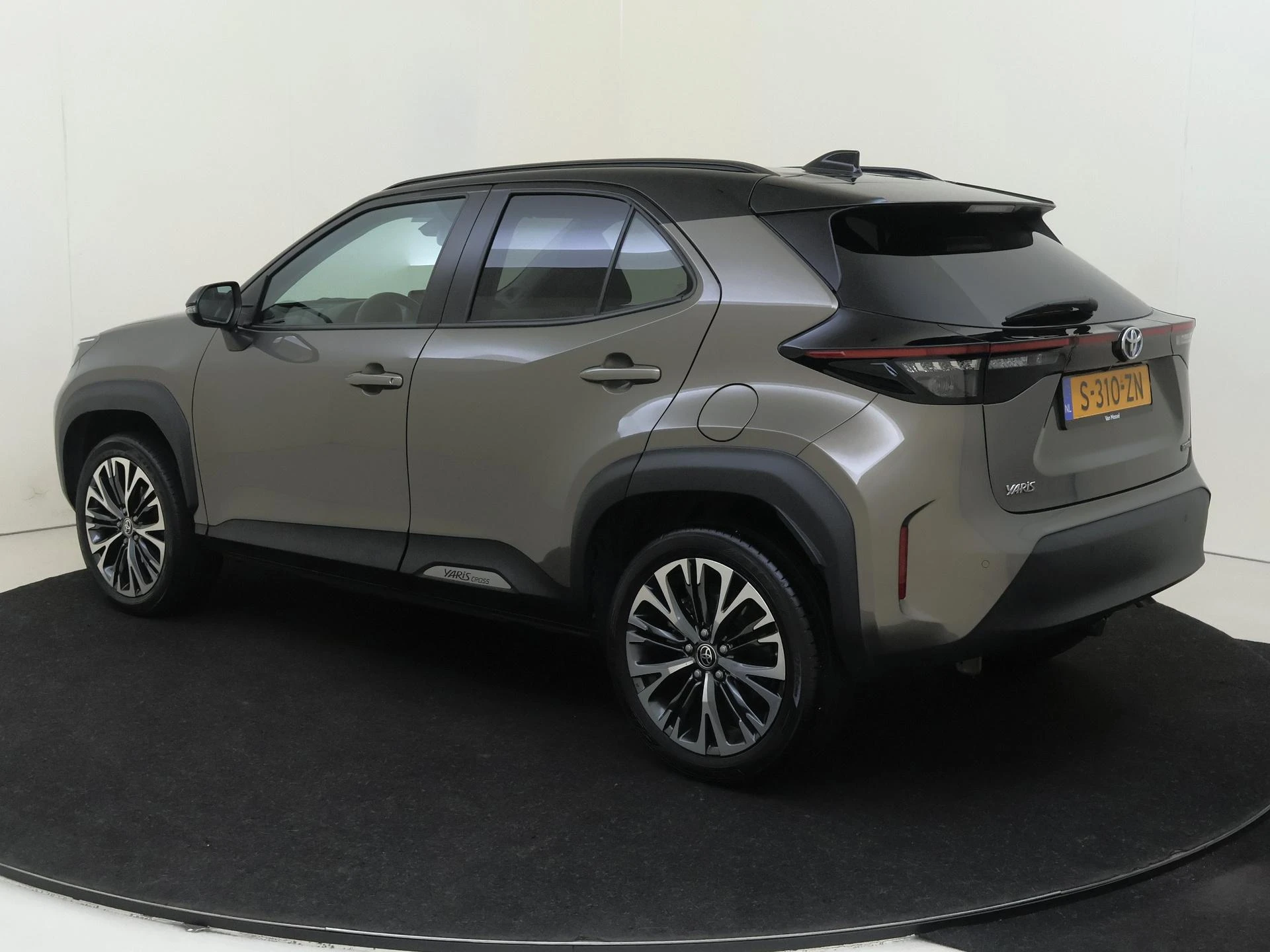 Toyota YarisCross – autofoto 4