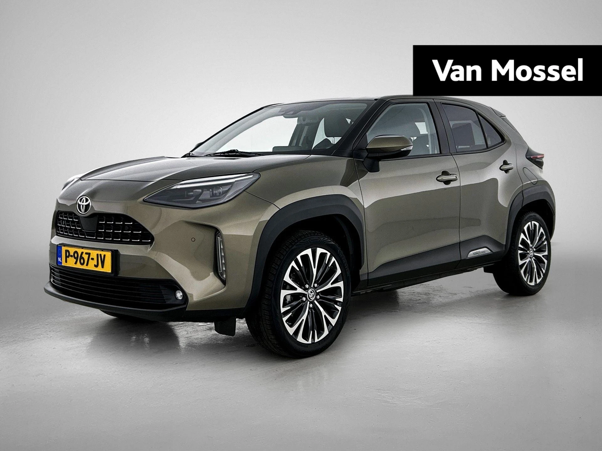 Toyota YarisCross met kenteken P-967-JV – autofoto 2