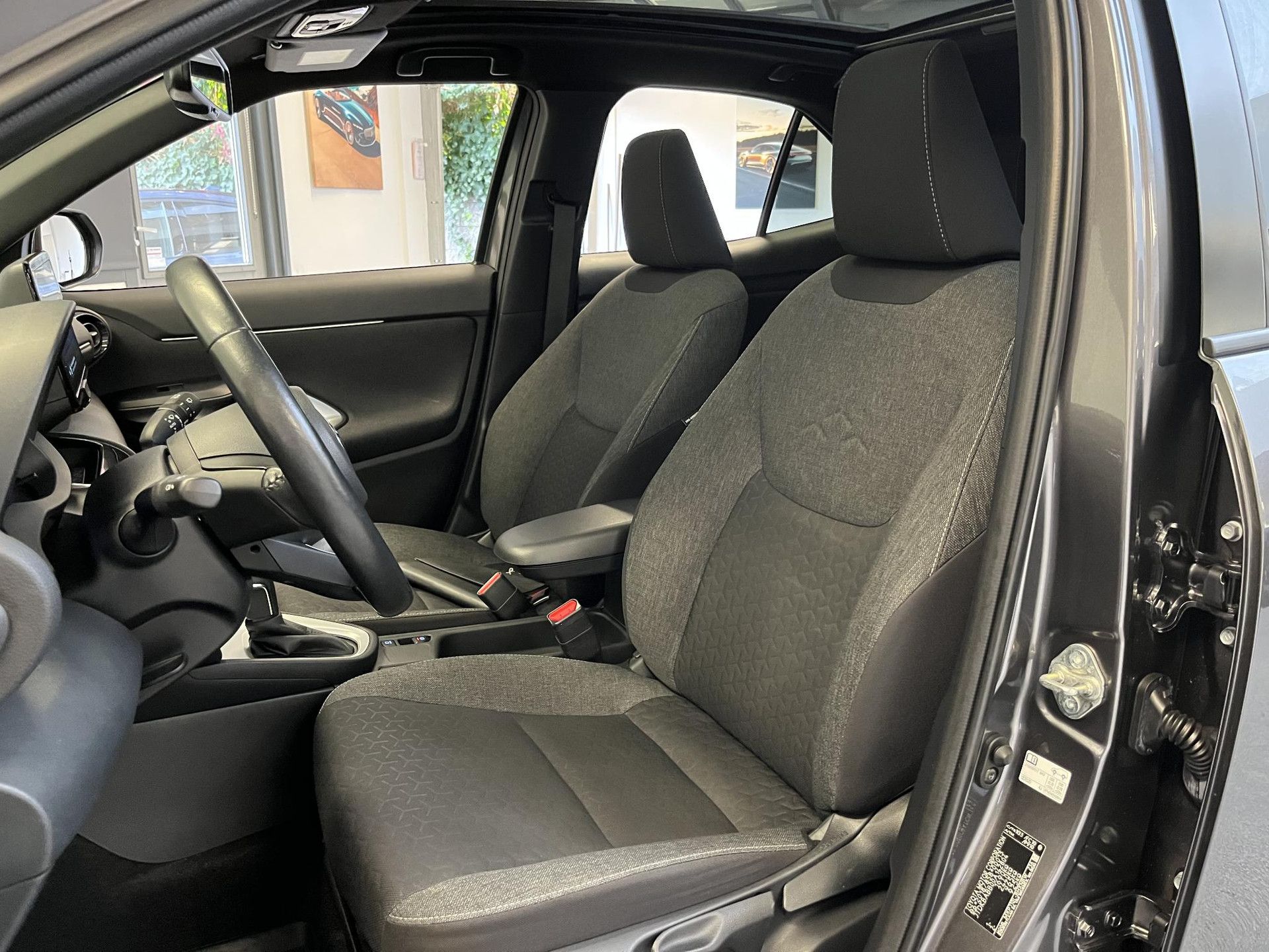 Toyota YarisCross met kenteken T-845-VS – autofoto 4