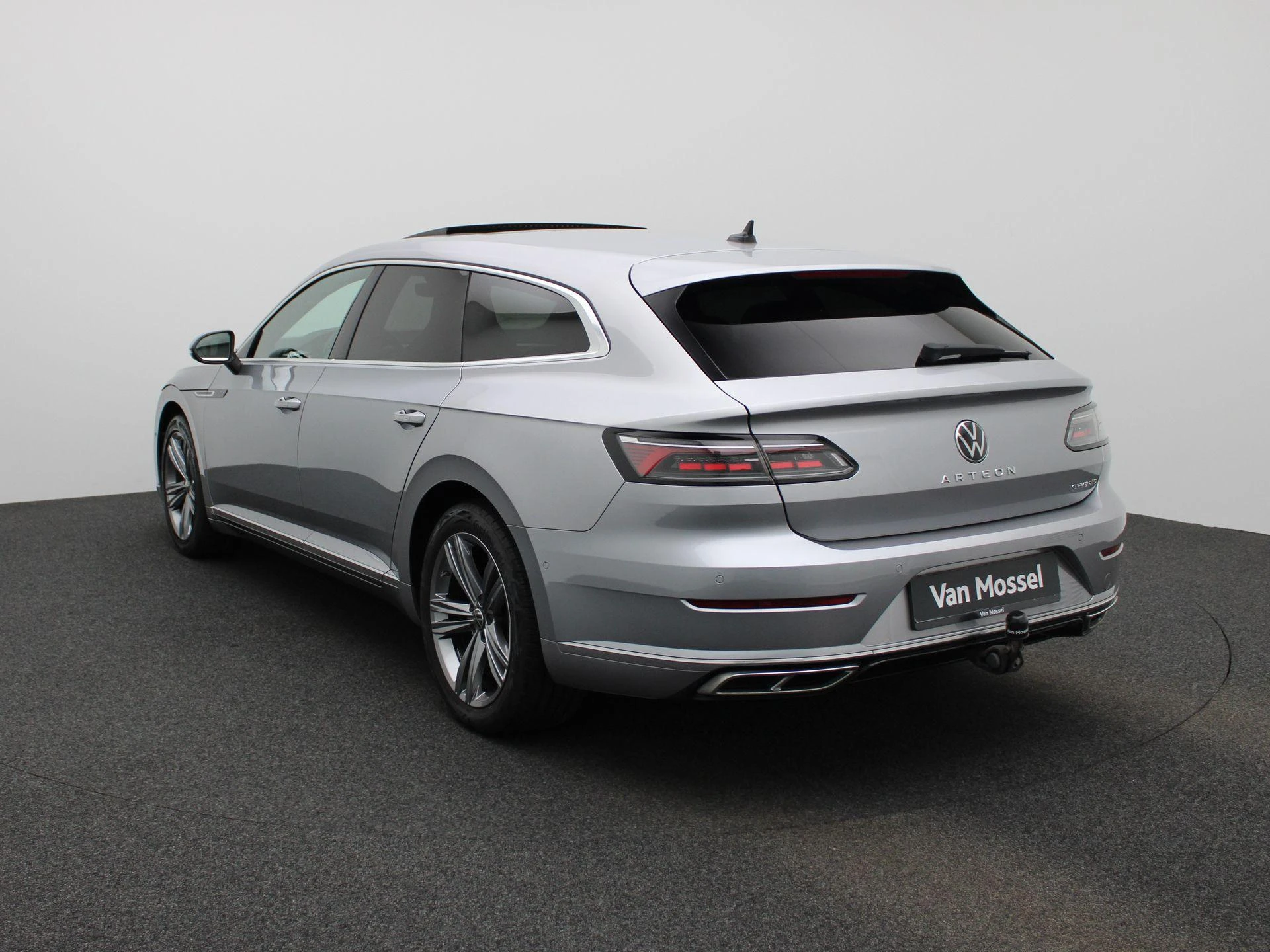 Volkswagen Arteon met kenteken 61 – autofoto 3