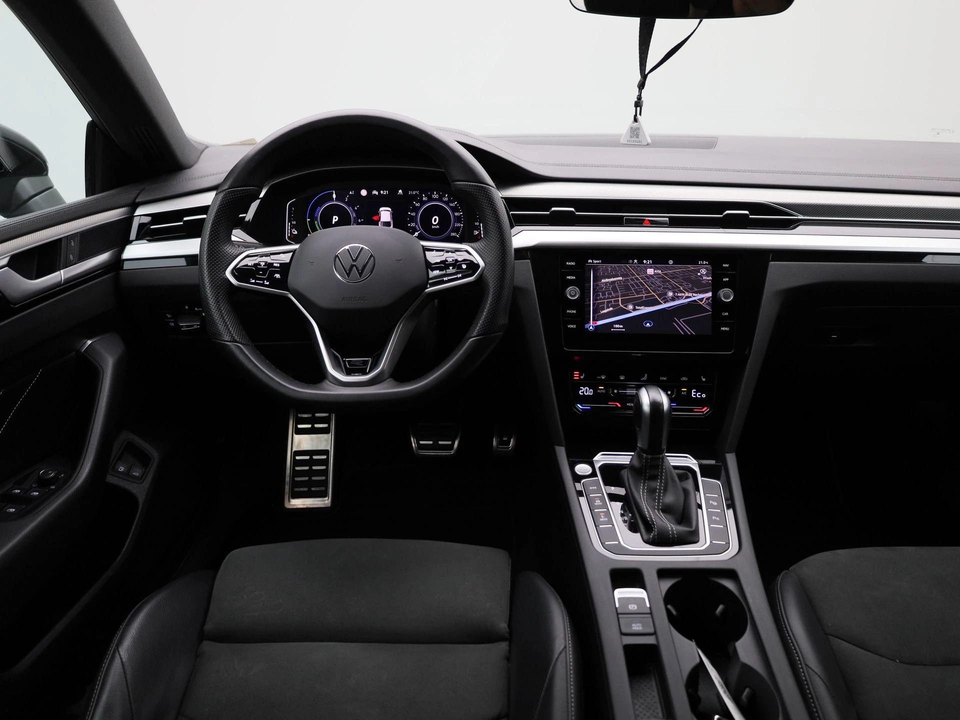 Volkswagen Arteon met kenteken 61 – autofoto 3