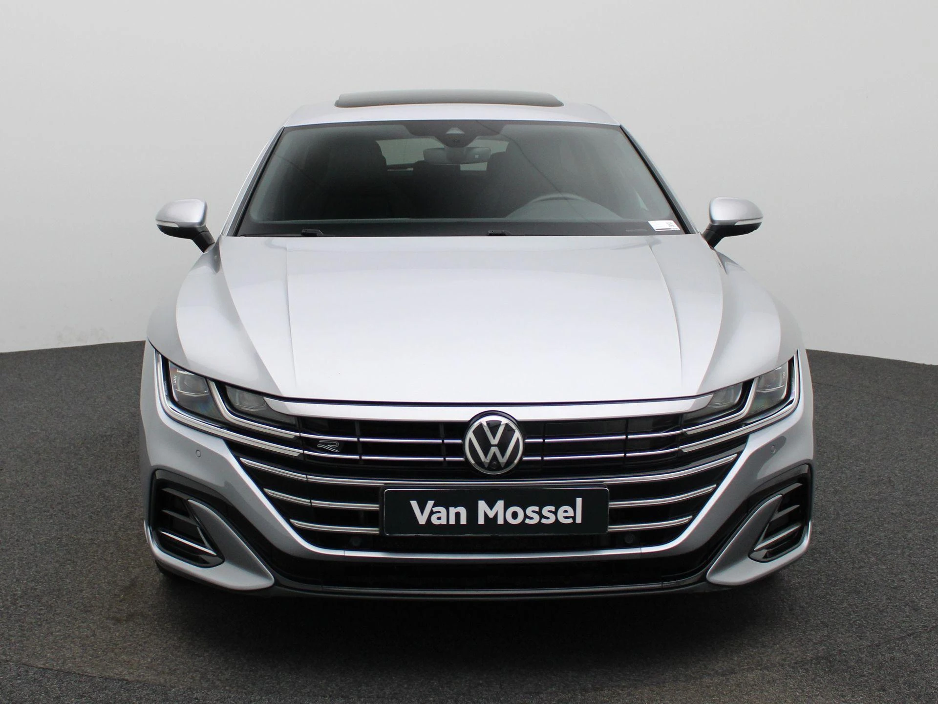 Volkswagen Arteon met kenteken 61 – autofoto 4