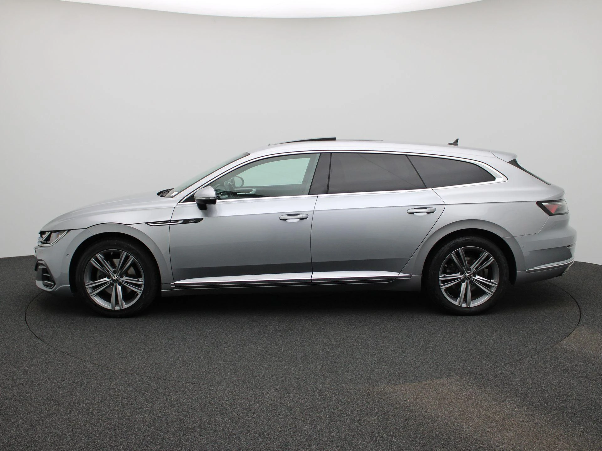 Volkswagen Arteon met kenteken 61 – autofoto 5
