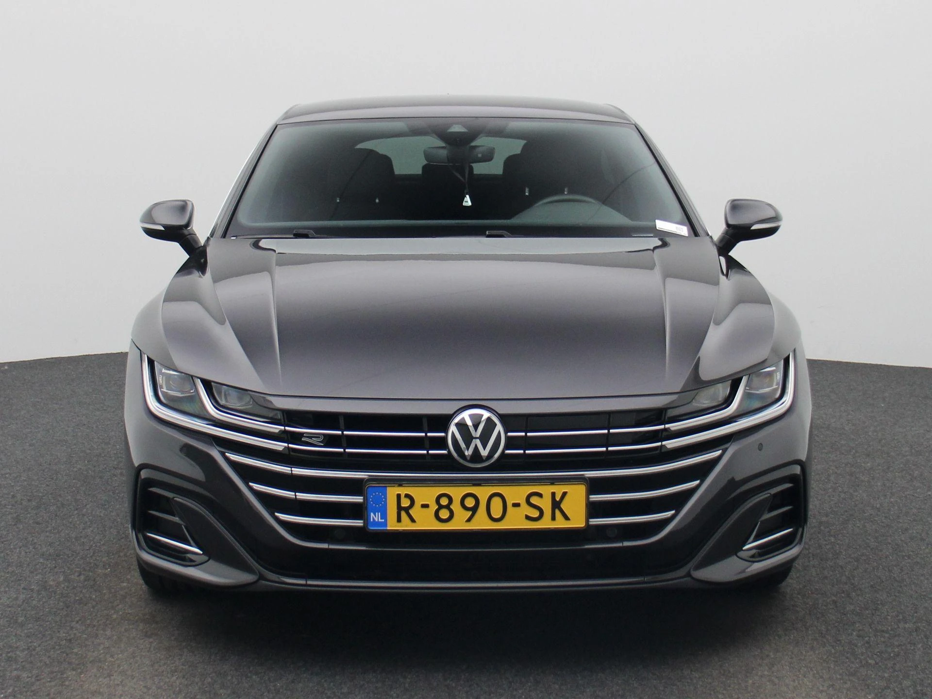Volkswagen Arteon met kenteken 61 – autofoto 5