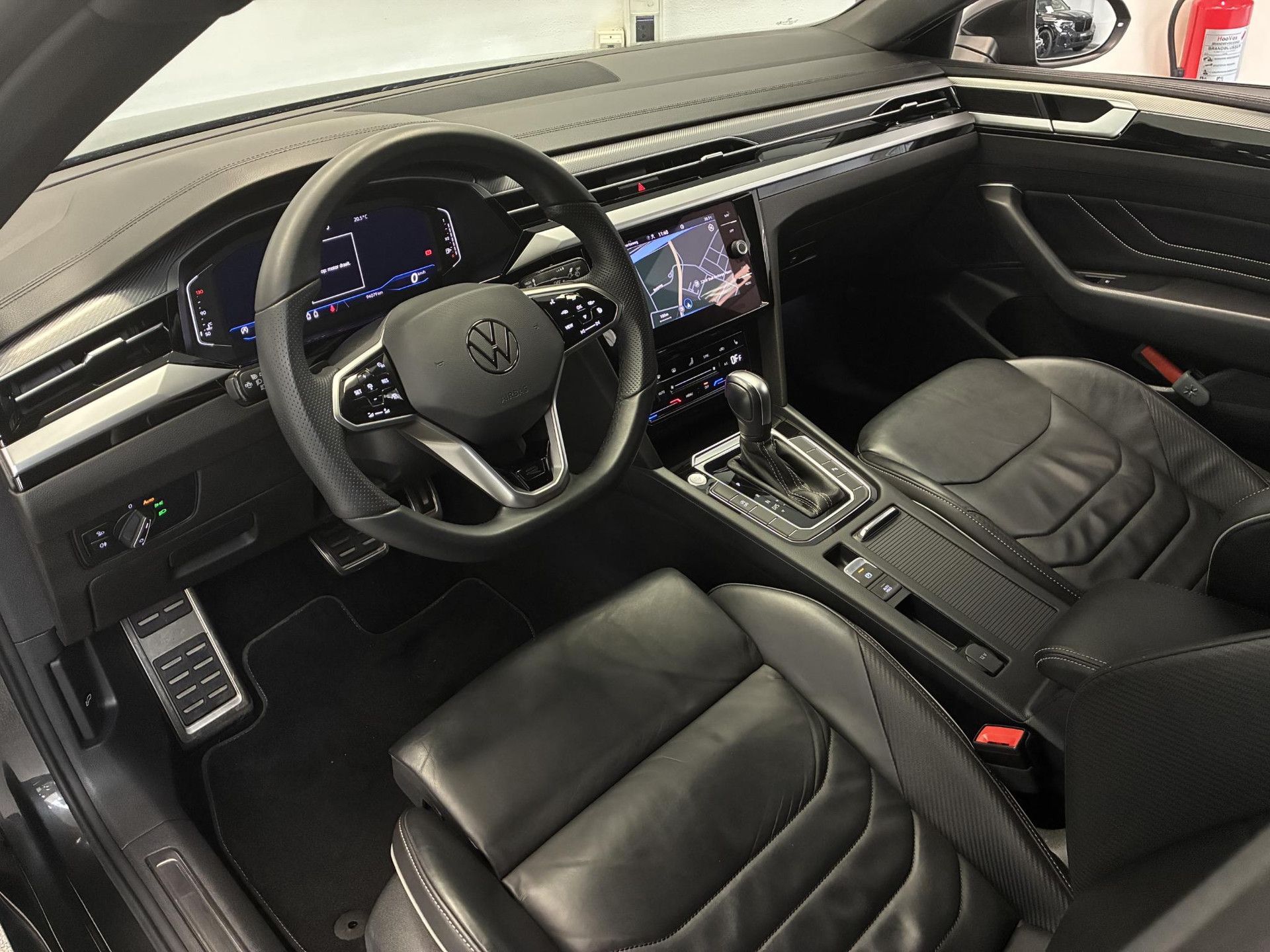 Volkswagen Arteon met kenteken R-730-RP – autofoto 3