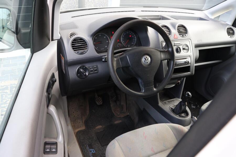 Volkswagen Caddy met kenteken 89-VFJ-5 – autofoto 2