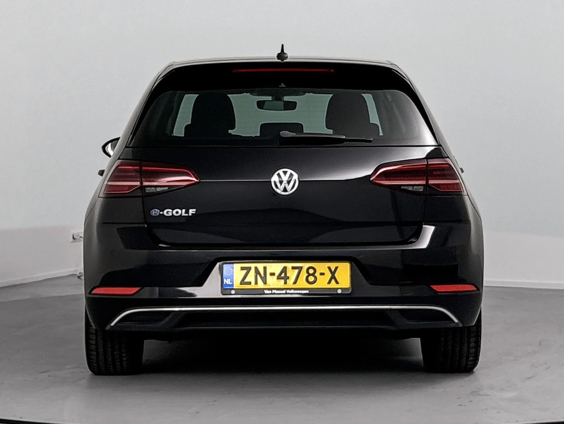 Volkswagen e-Golf – autofoto 5