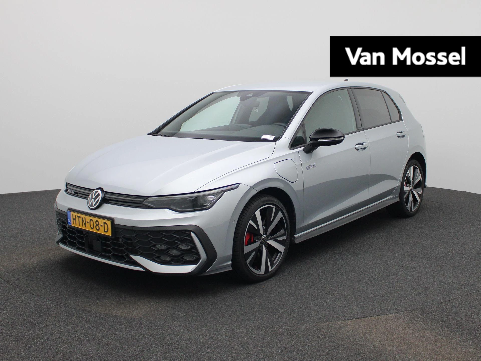Volkswagen Golf met kenteken 03100 – autofoto 2