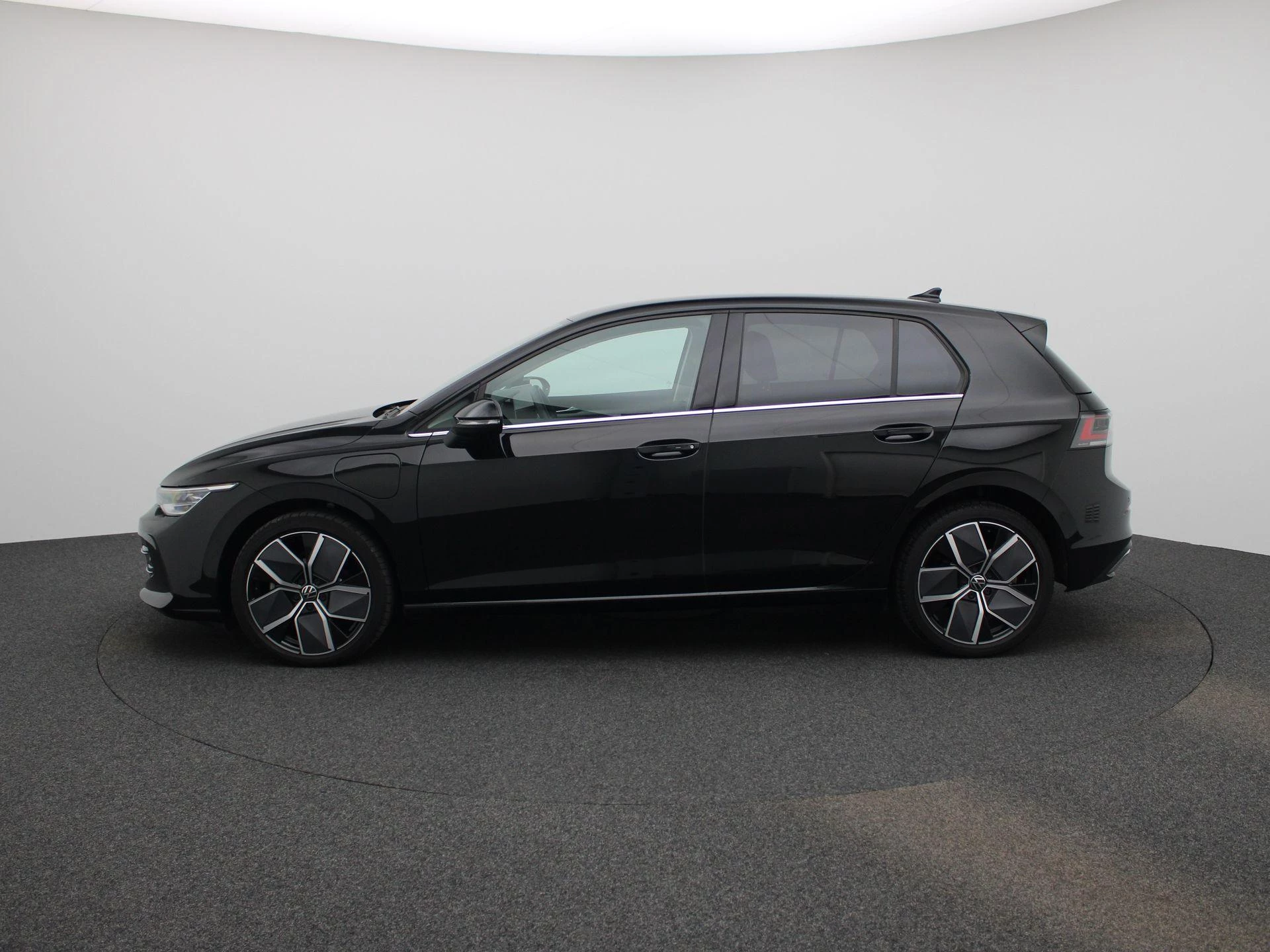 Volkswagen Golf met kenteken 03100 – autofoto 5