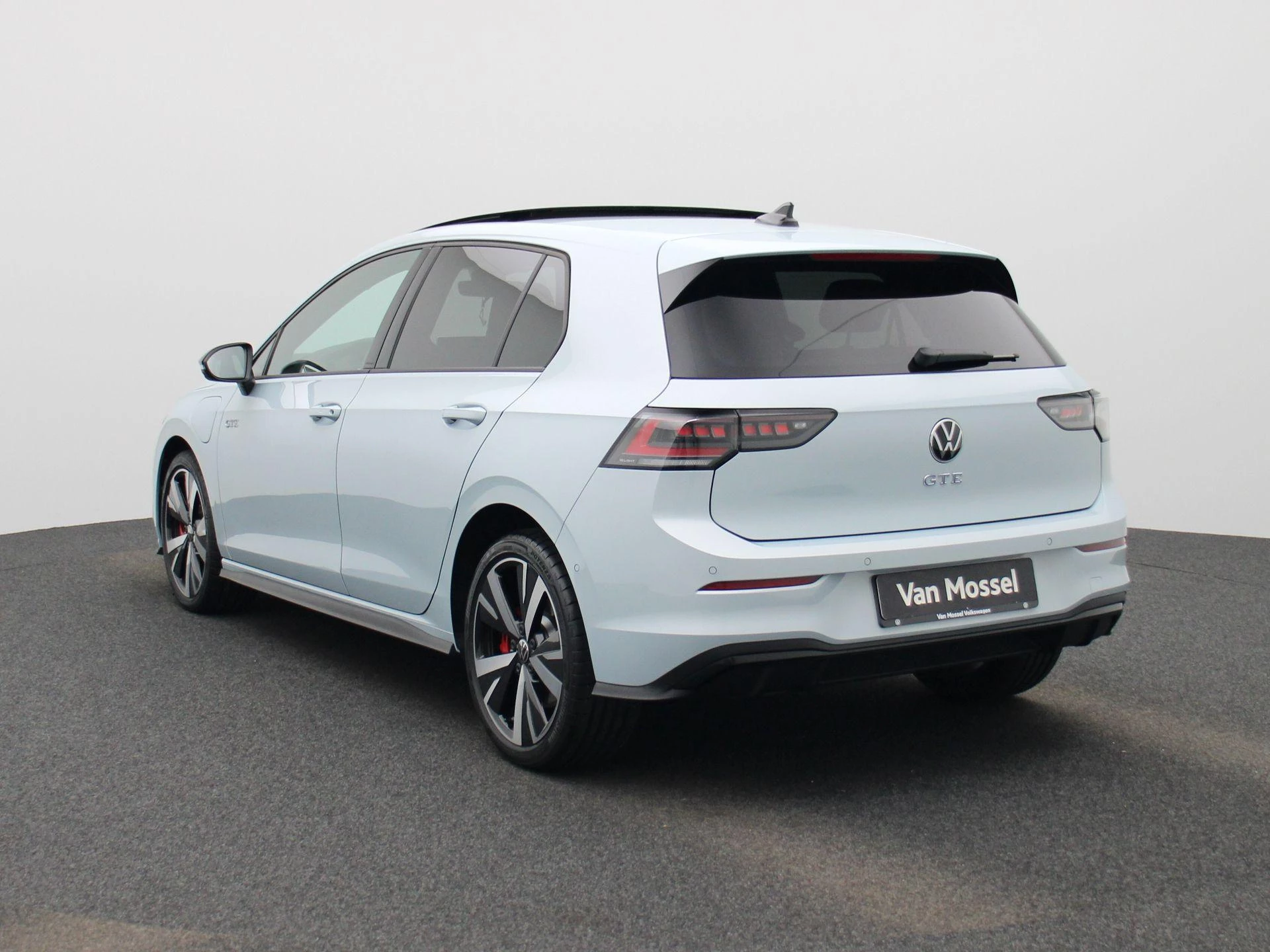 Volkswagen Golf met kenteken 04100 – autofoto 3