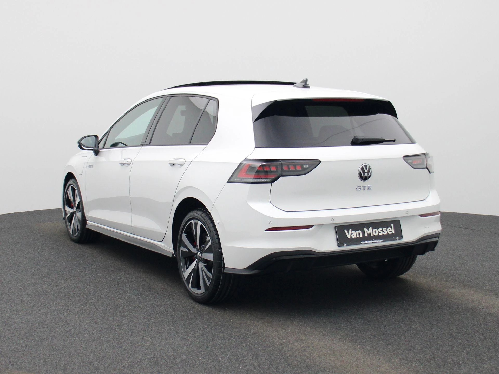 Volkswagen Golf met kenteken 04100 – autofoto 3