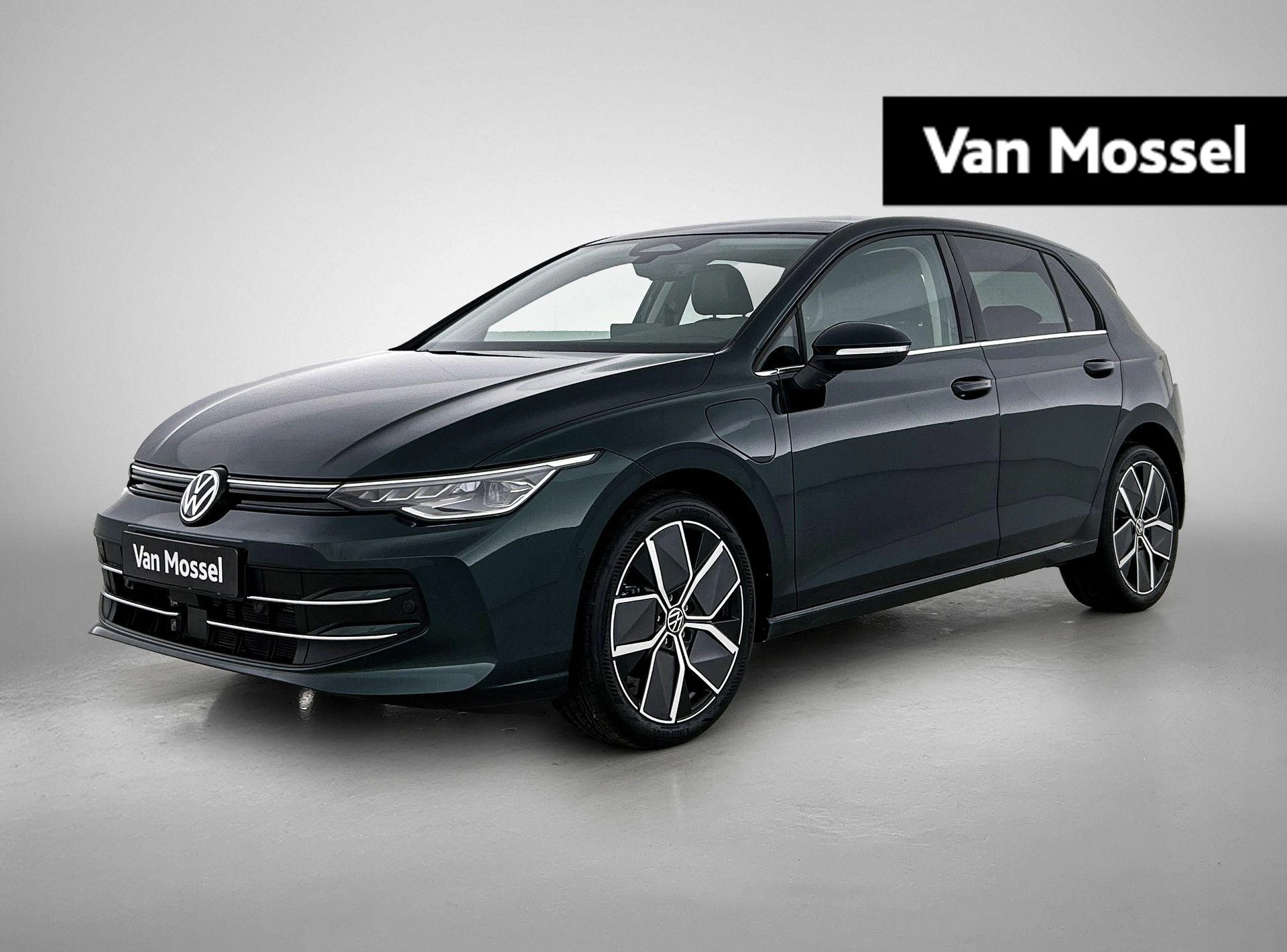 Volkswagen Golf met kenteken 140 – autofoto 2