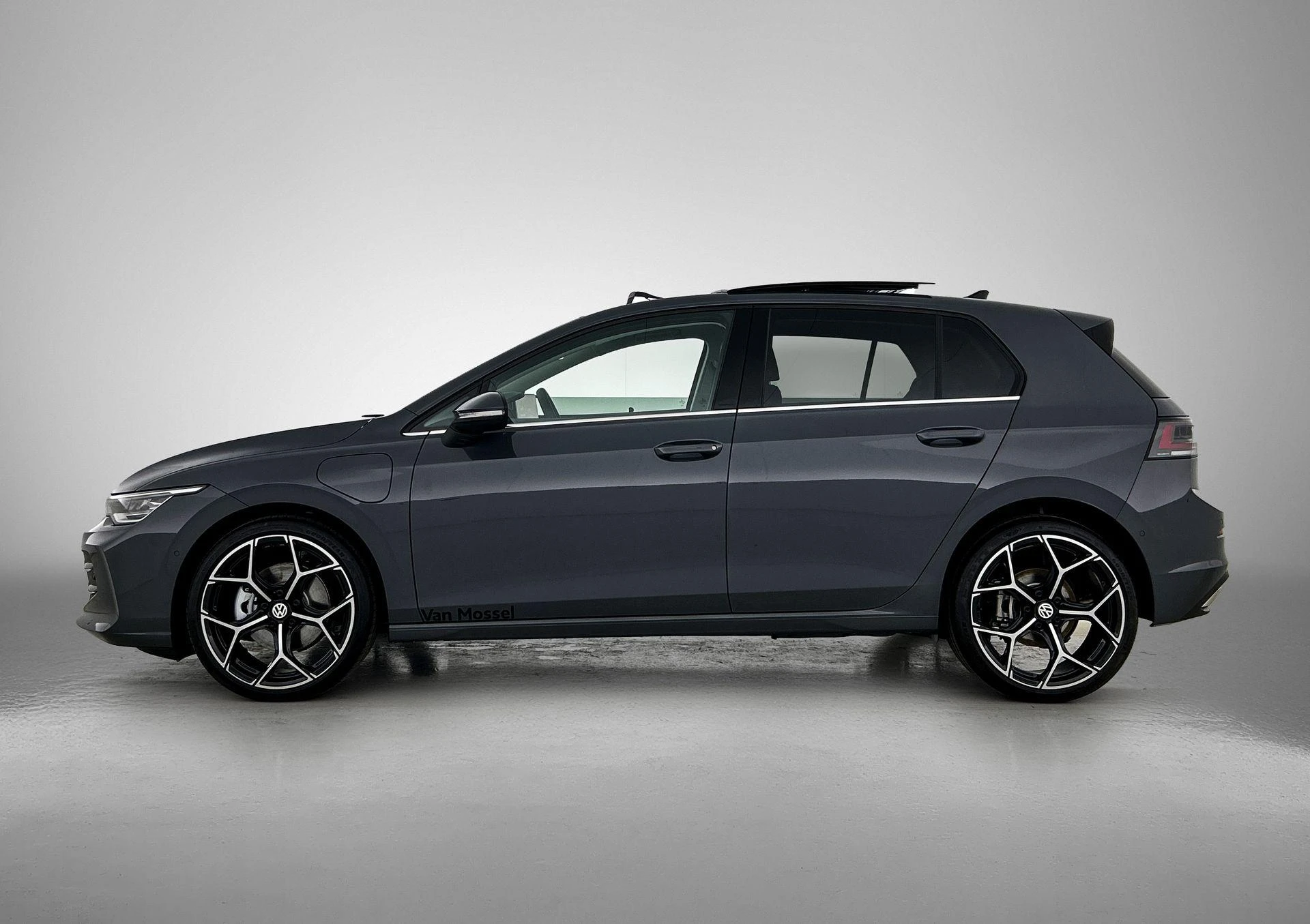 Volkswagen Golf met kenteken 140 – autofoto 4
