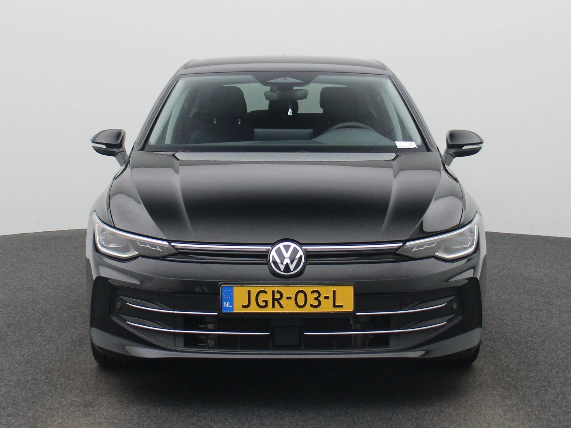 Volkswagen Golf met kenteken 140 – autofoto 4