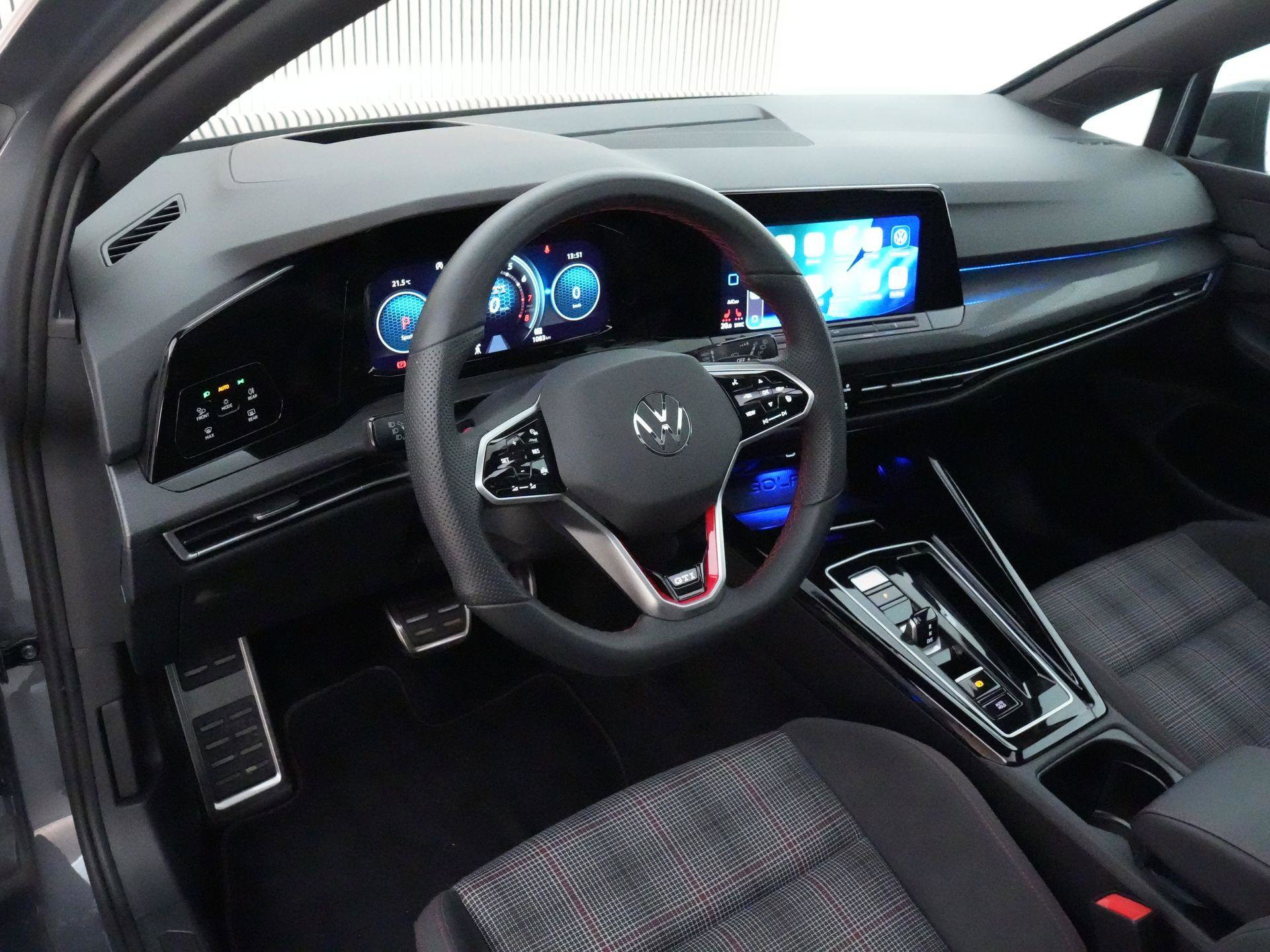 Volkswagen Golf – autofoto 3