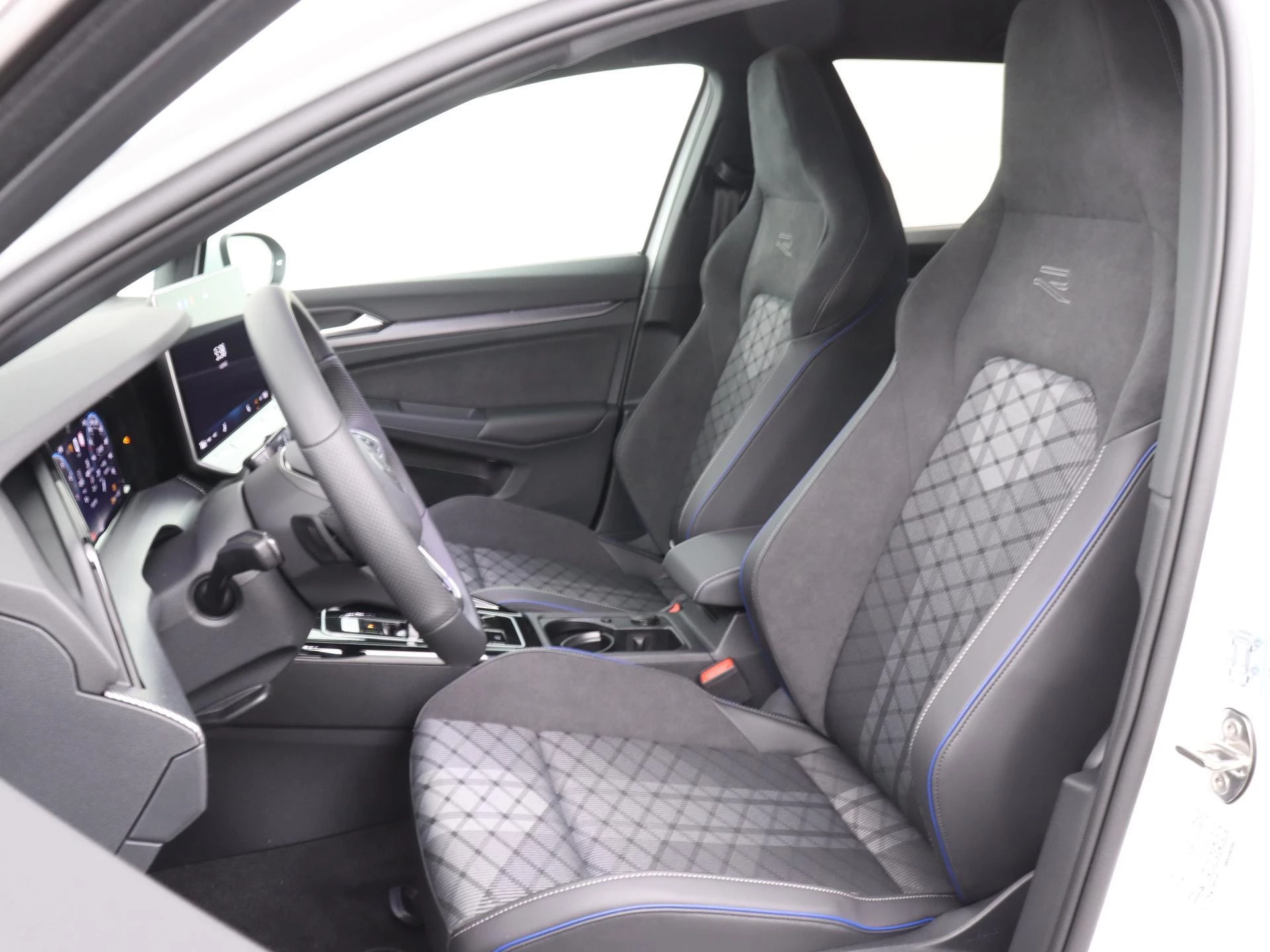 Volkswagen Golf met kenteken HJS-87-H – autofoto 4