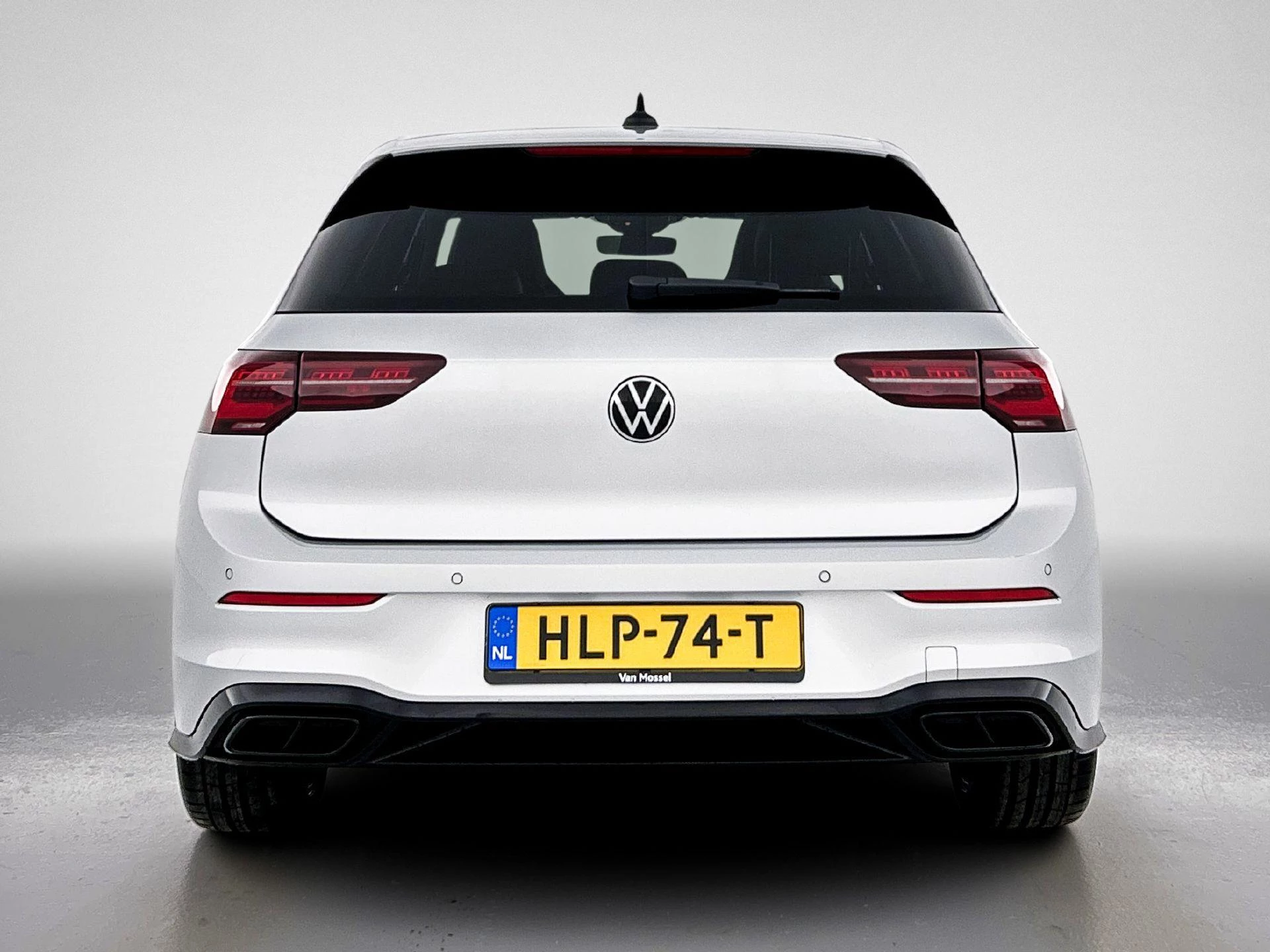 Volkswagen Golf met kenteken HLP-74-T – autofoto 5